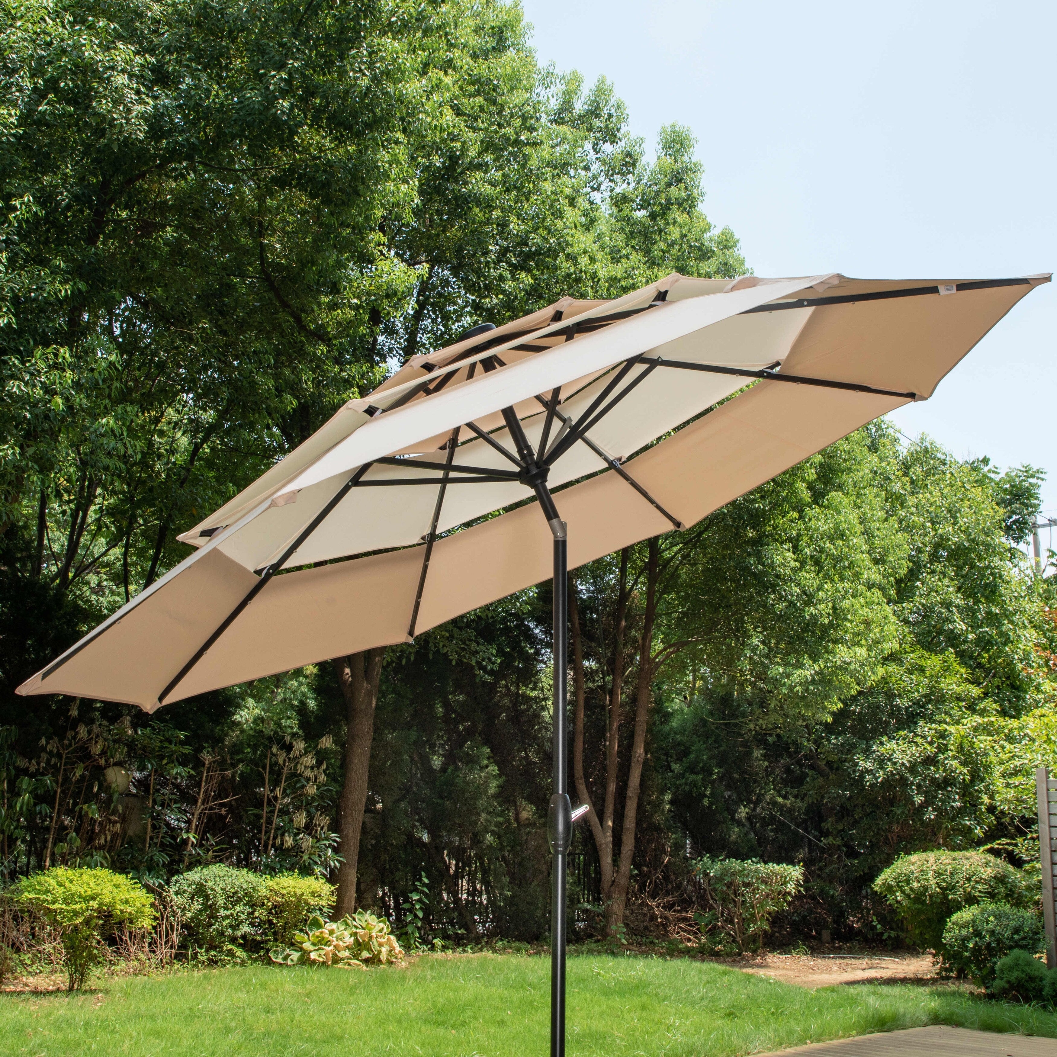 Parasol de terrasse inclinable à 3 niveaux de 10 pieds de MAISON ARTS, parasol d'extérieur à double ventilation avec lumières LED