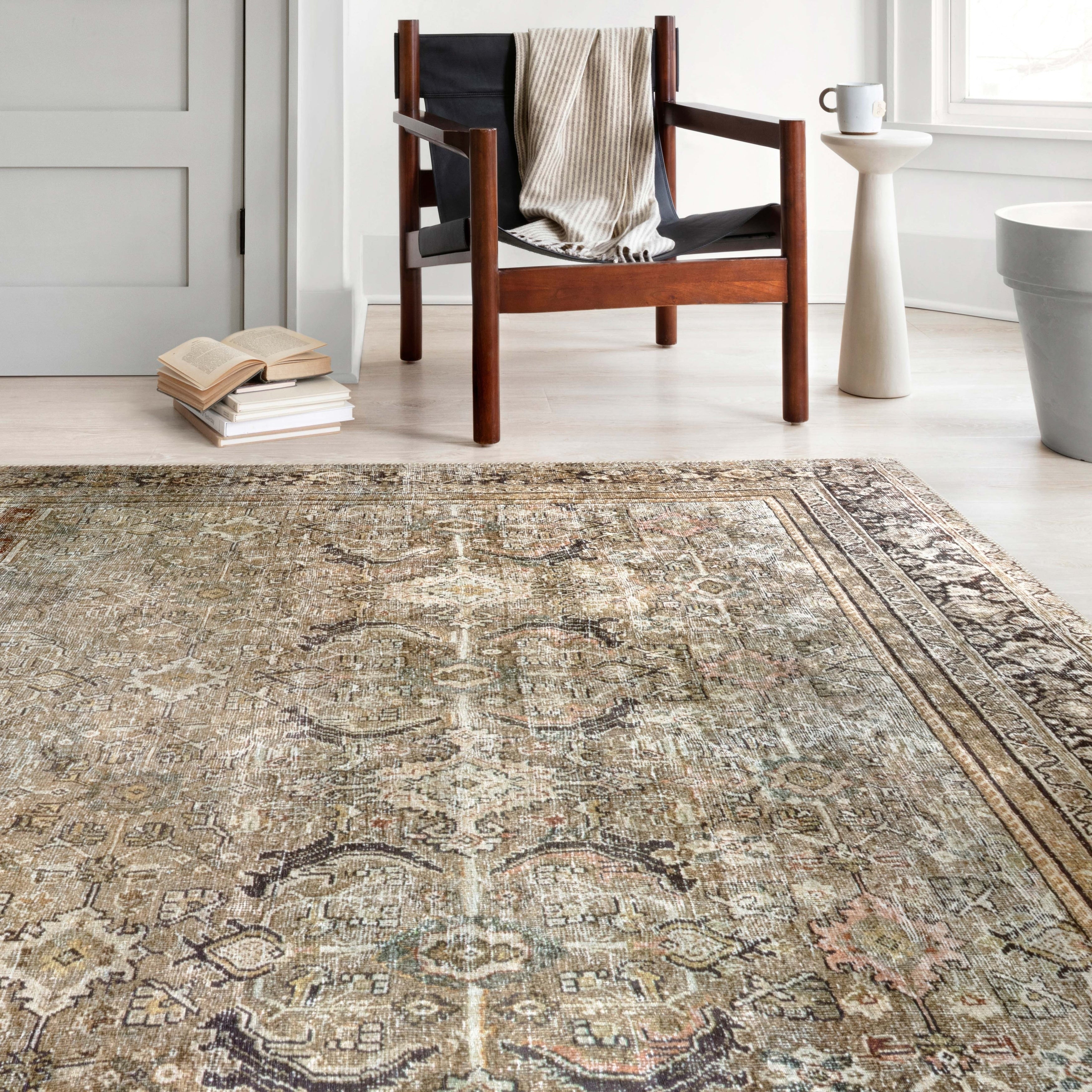 Tapis imprimé à motif oriental Alexander Home Isabelle, tons olive