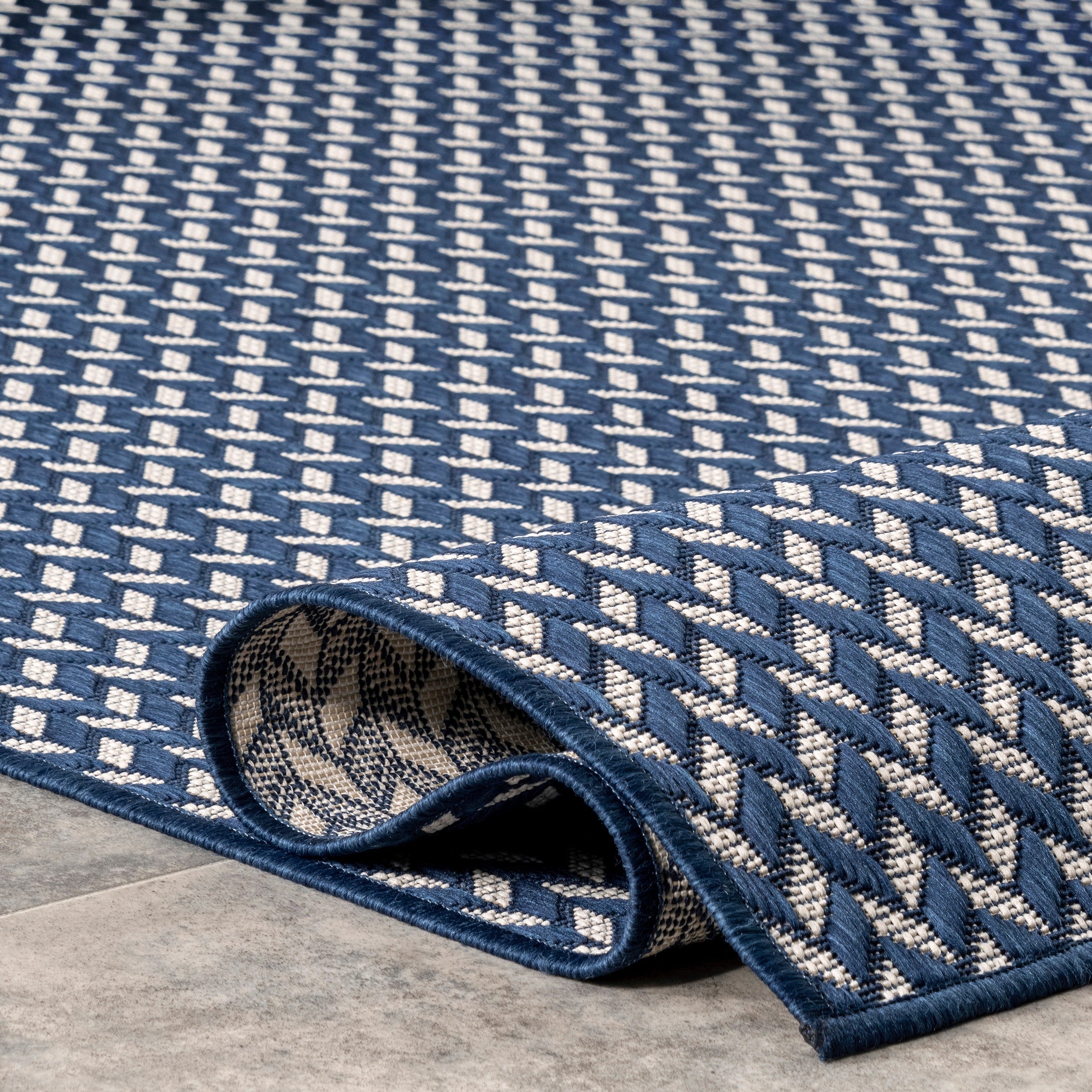 Nuloom Camryn Herringbone Indoor/Outdoor Area Rug