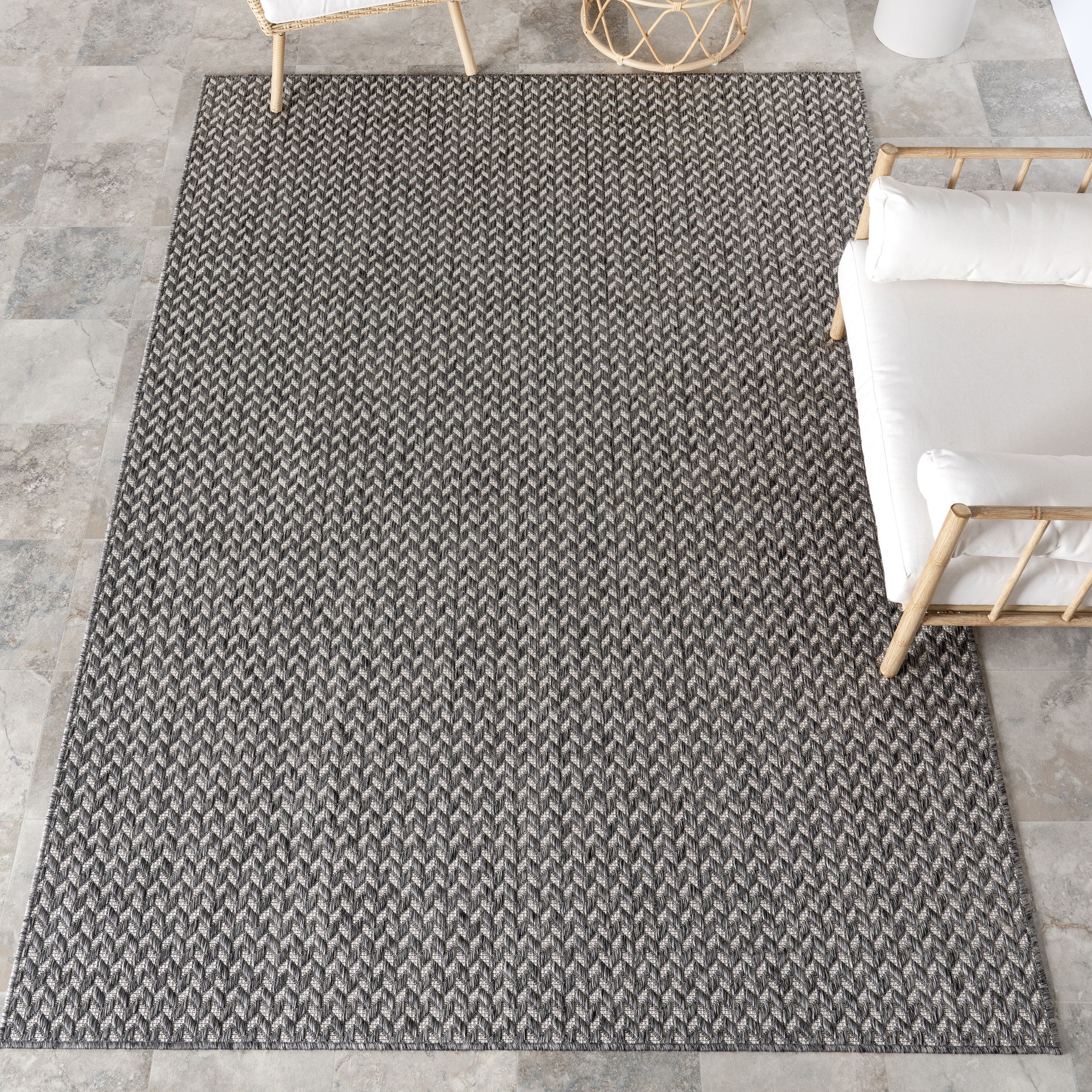 Nuloom Camryn Herringbone Indoor/Outdoor Area Rug