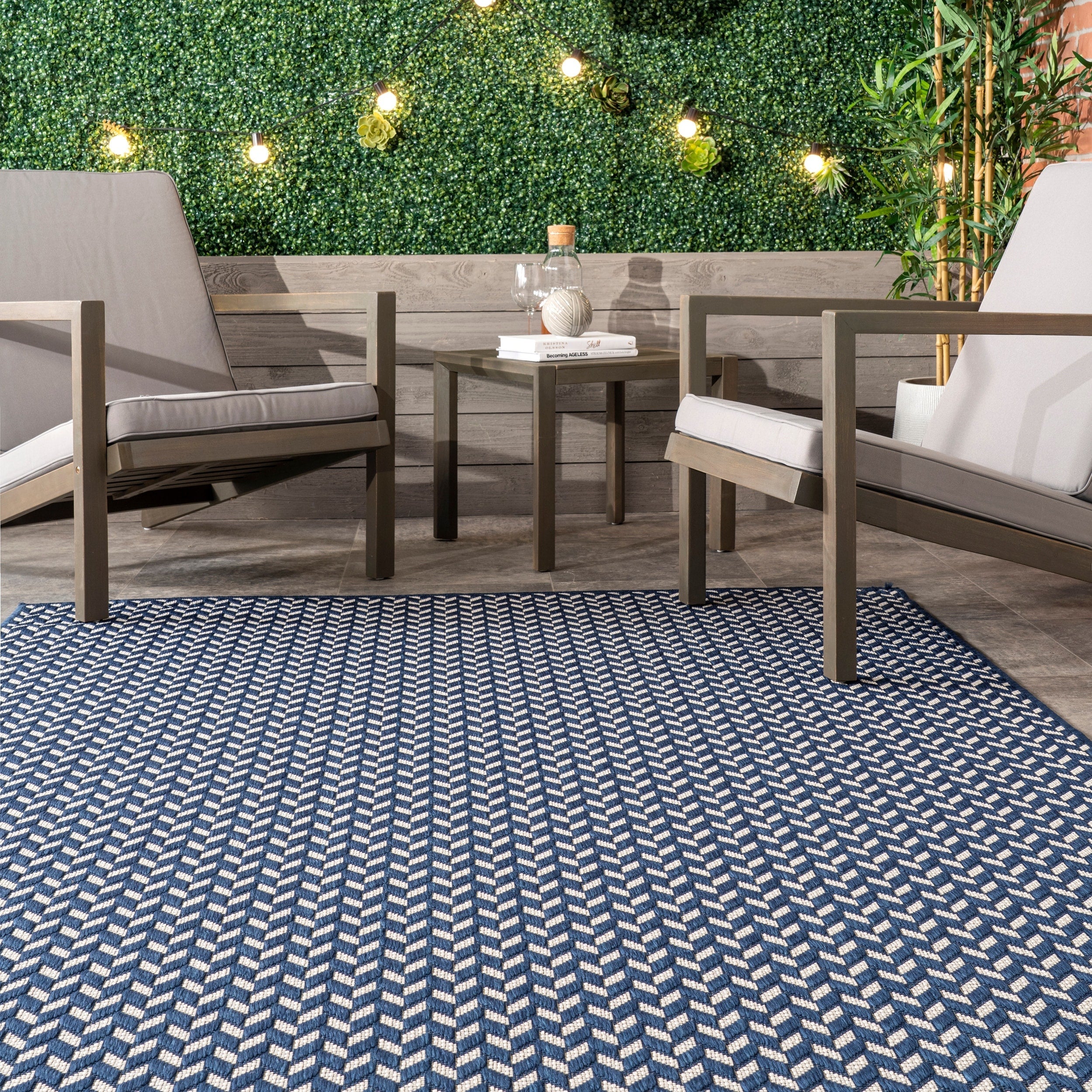 Nuloom Camryn Herringbone Indoor/Outdoor Area Rug