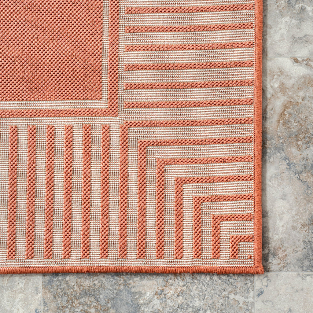 Nuloom Leah Classic Bordered Indoor/Outdoor Area Rug
