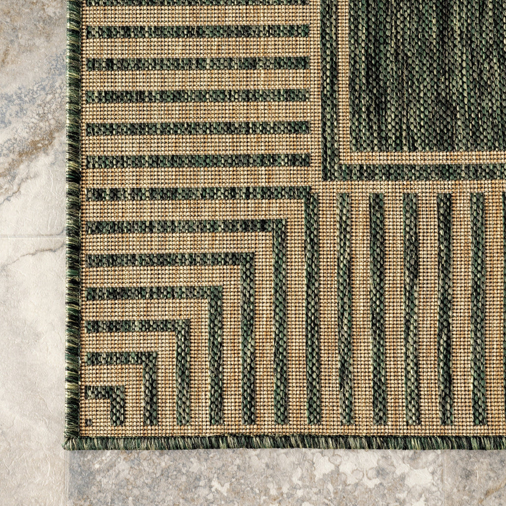 Nuloom Leah Classic Bordered Indoor/Outdoor Area Rug