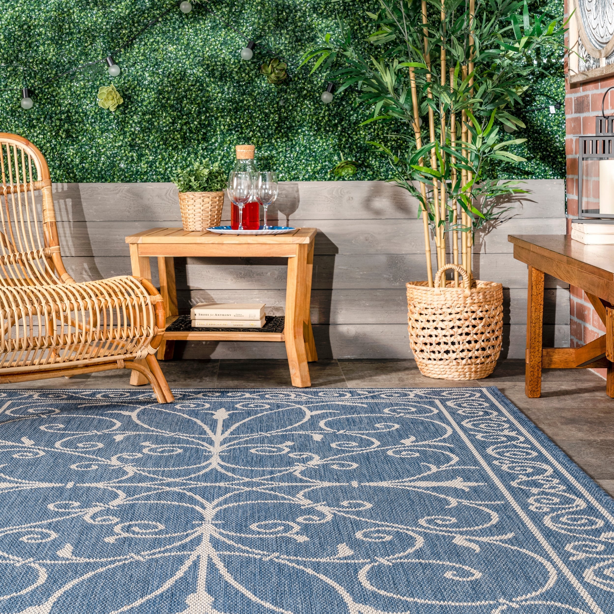 Nuloom Kathleen Traditional Indoor/Outdoor Area Rug
