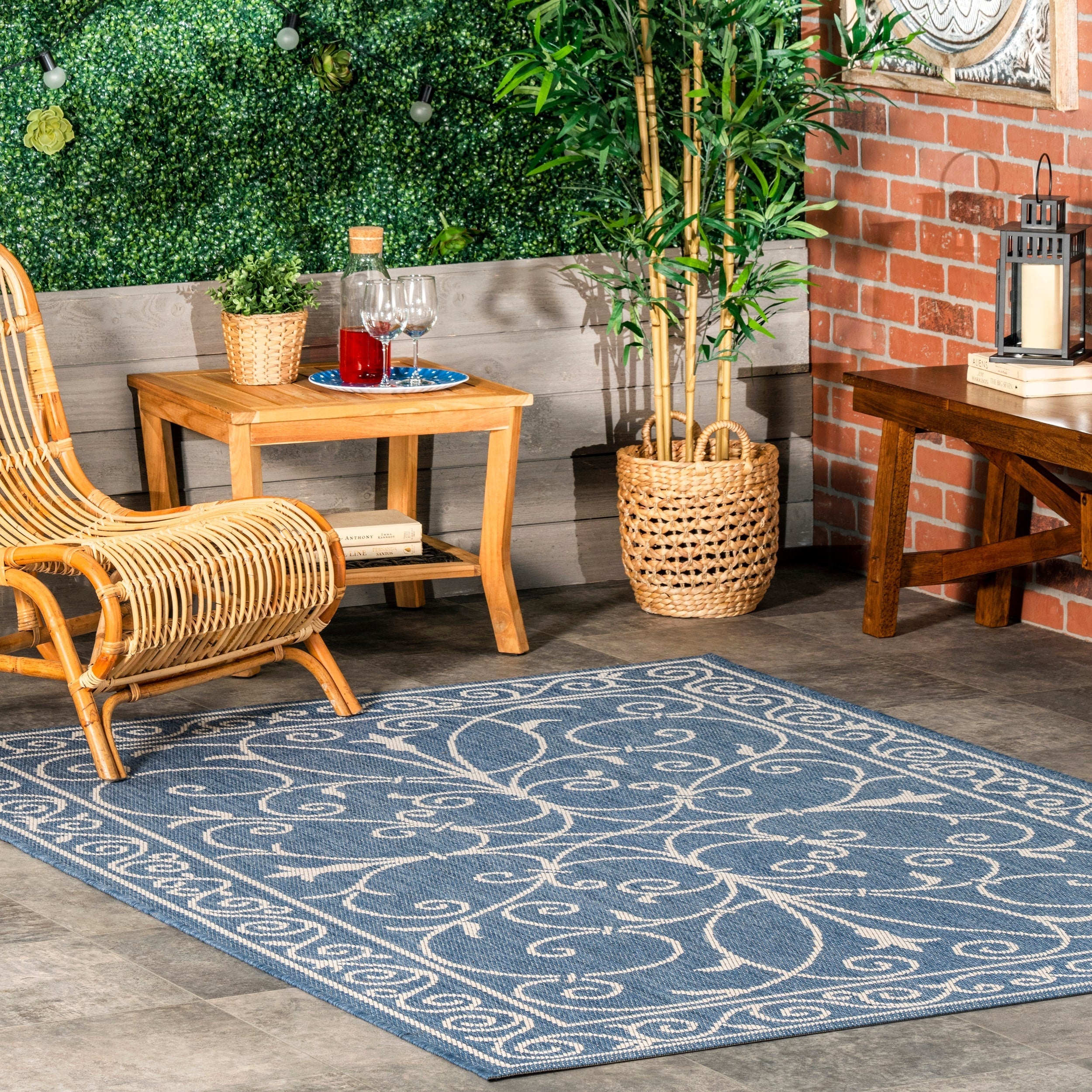Nuloom Kathleen Traditional Indoor/Outdoor Area Rug