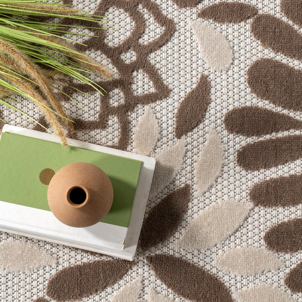 Nuloom Ronda Bold Floral Indoor/Outdoor Area Rug