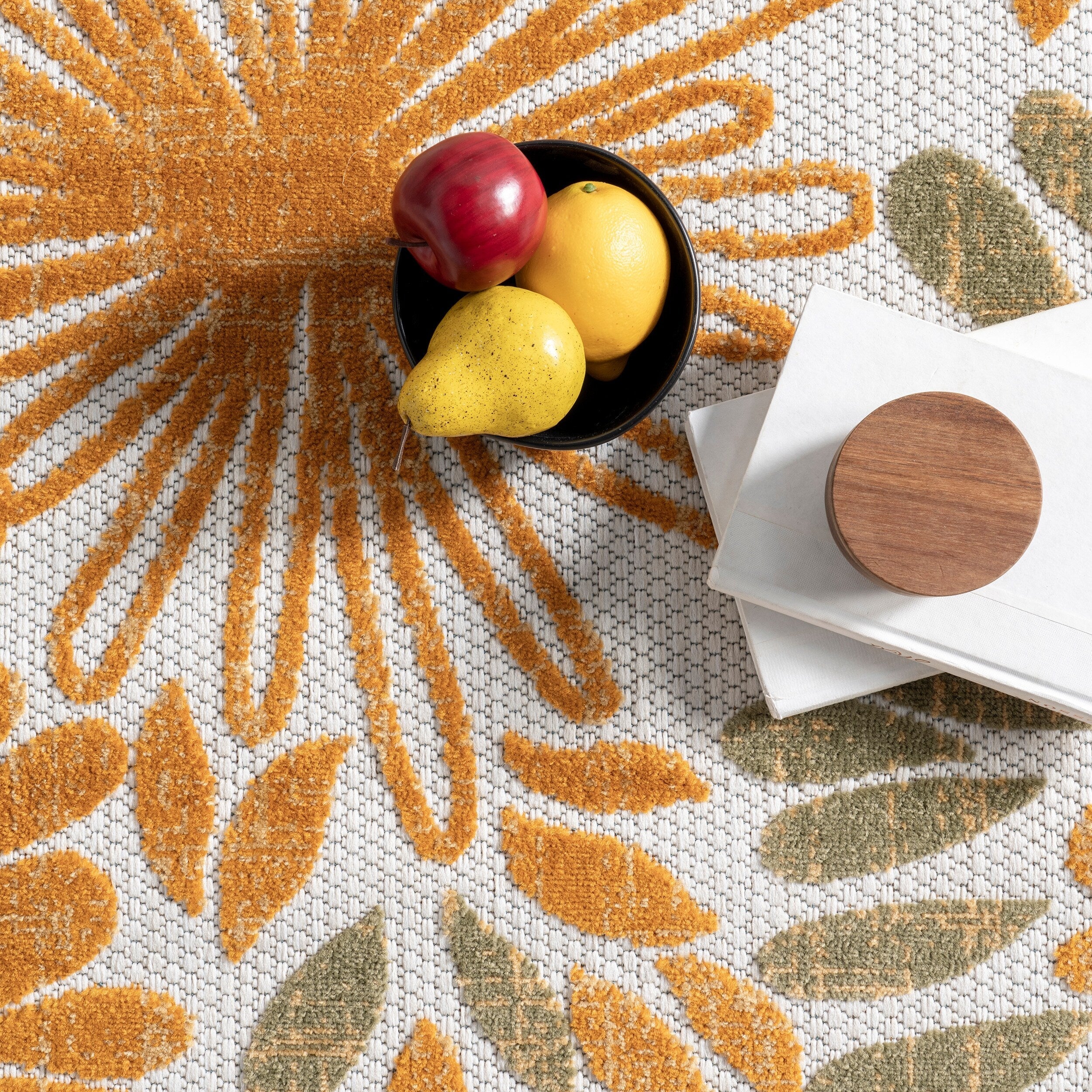 Nuloom Ronda Bold Floral Indoor/Outdoor Area Rug