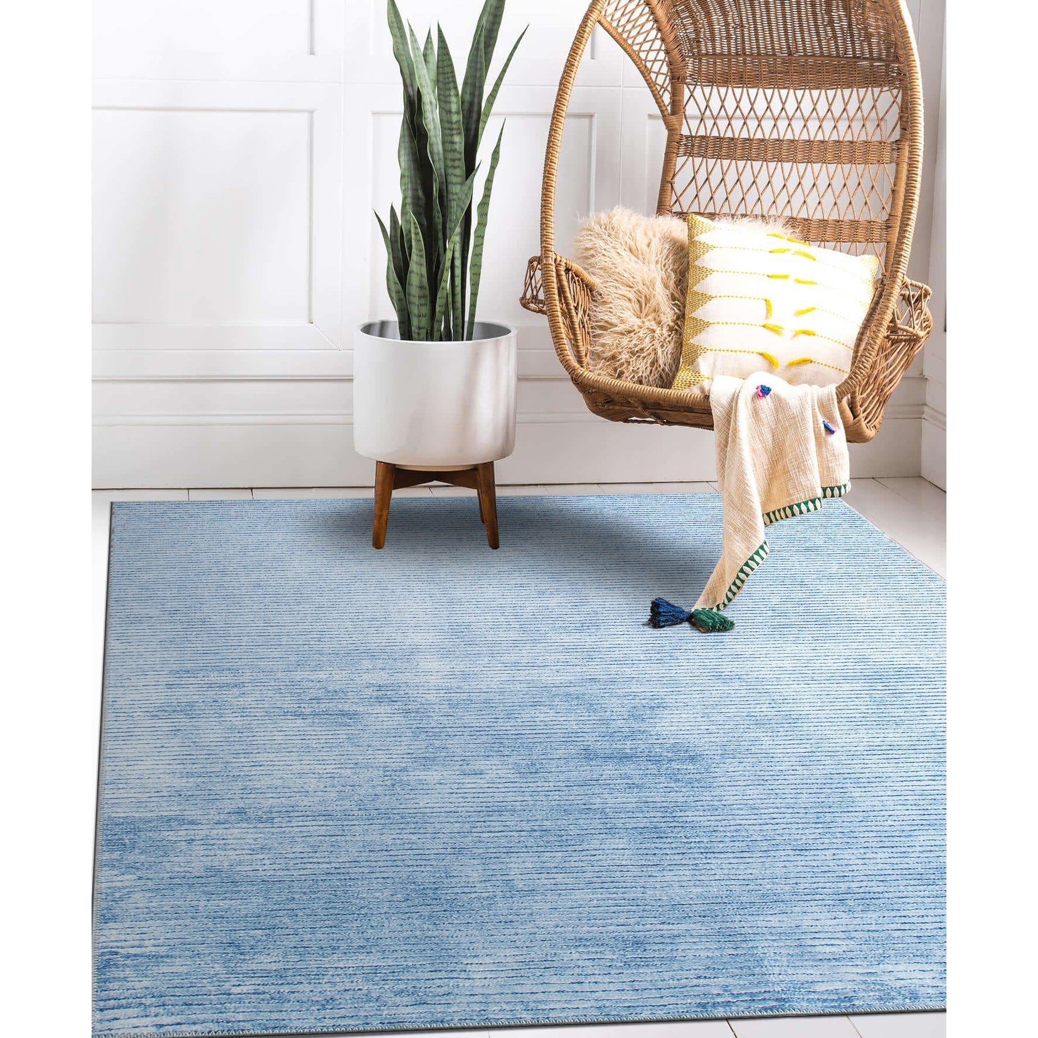 Tapis contemporain à rayures usées lavable en machine