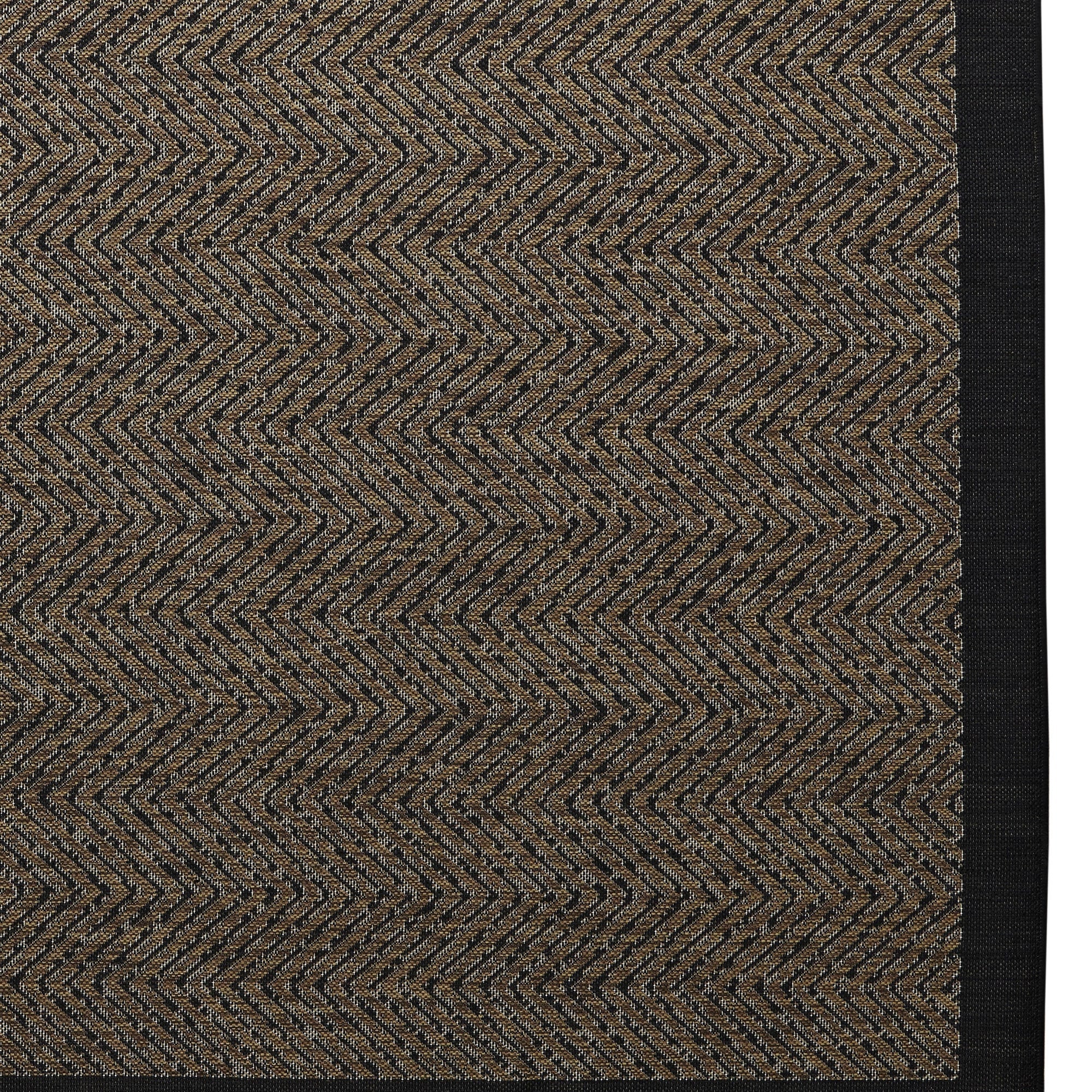 Madison Park Hurley Natural/ Black Textured Chevron Indoor/Outdoor Rug