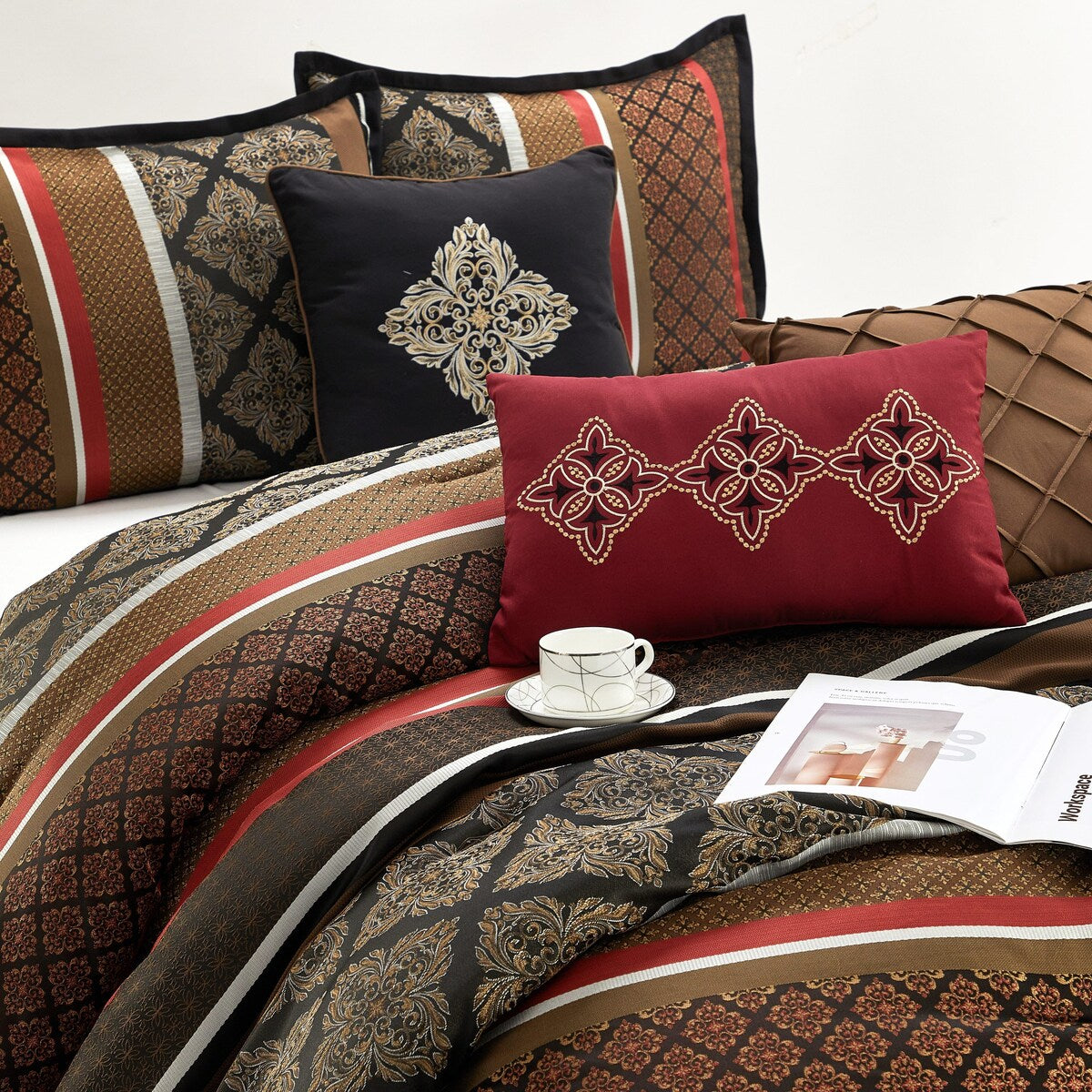 Nanshing Jensen 7 Piece Jacquard Geometric Comforter Set