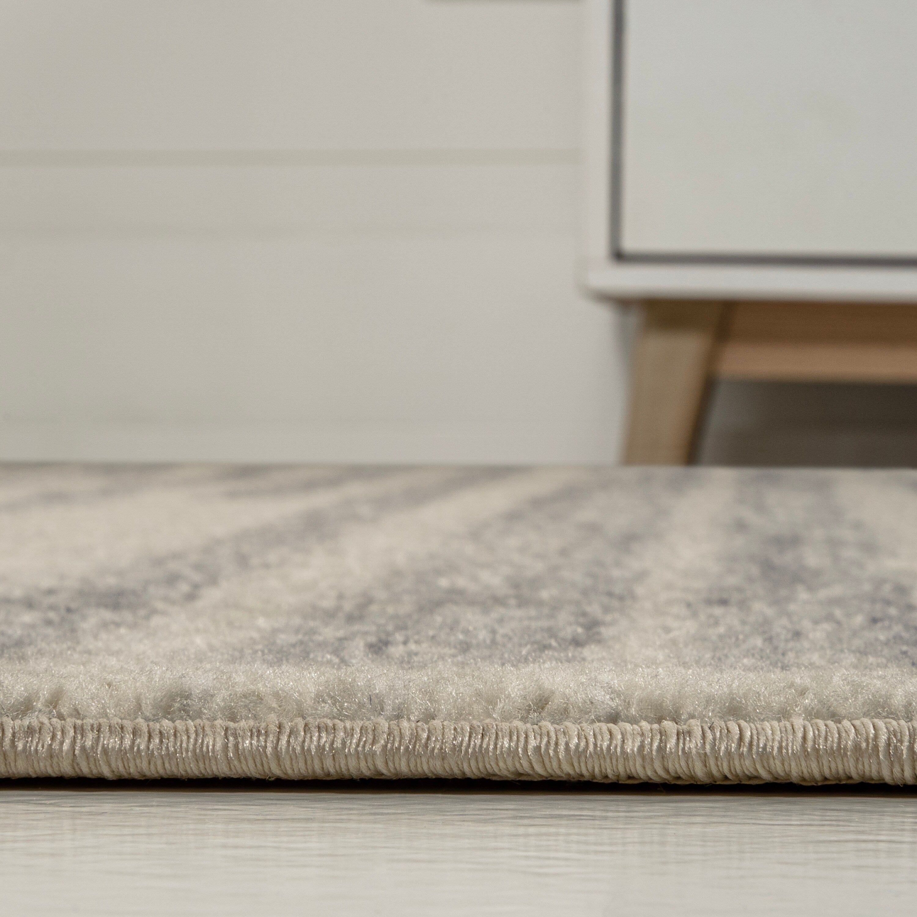 JONATHAN Y Tapis moderne à rayures berbères Aksil