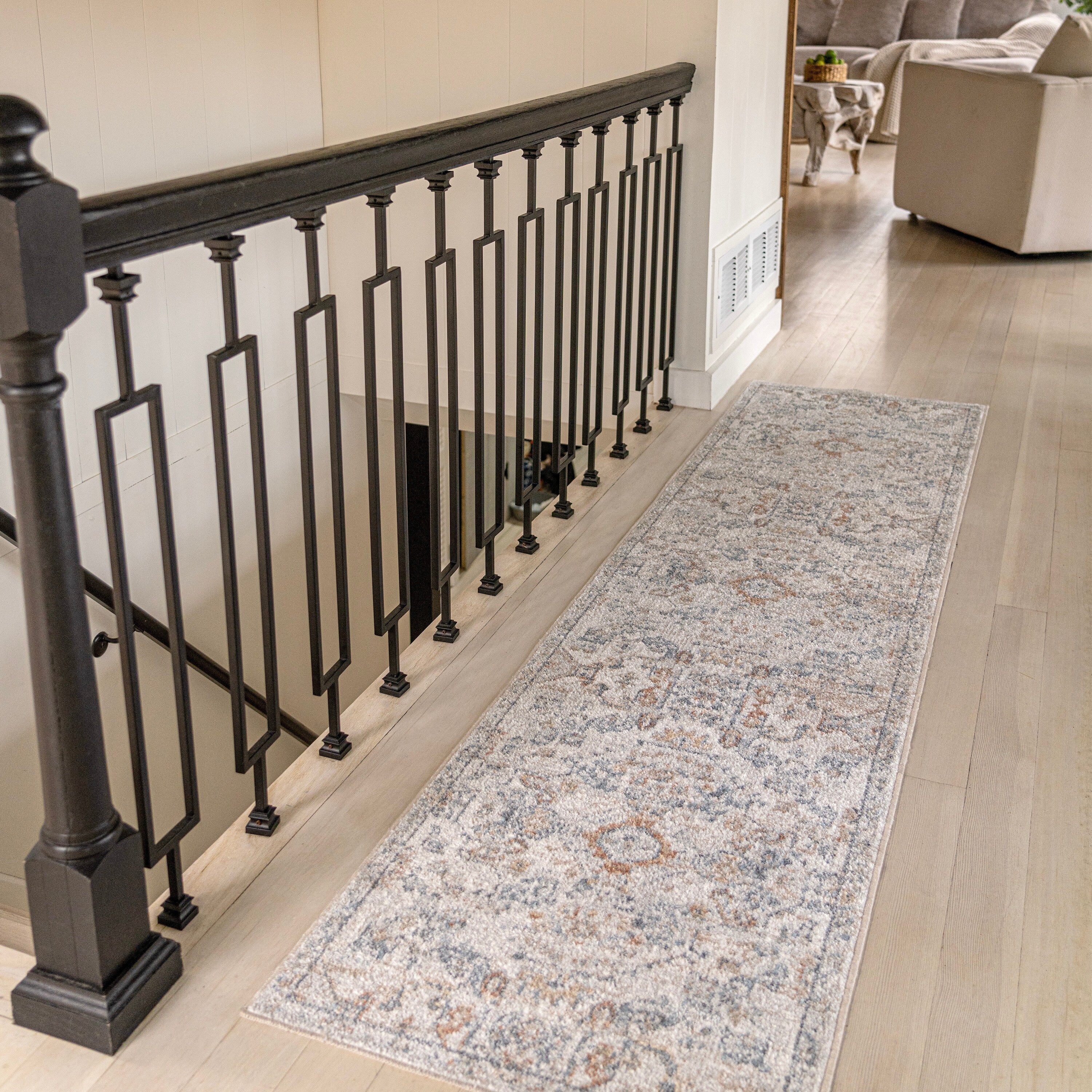 Tapis JONATHAN Y Brandy Bohemian Medallion à poils courts, lavable en machine, couleur crème/terre.