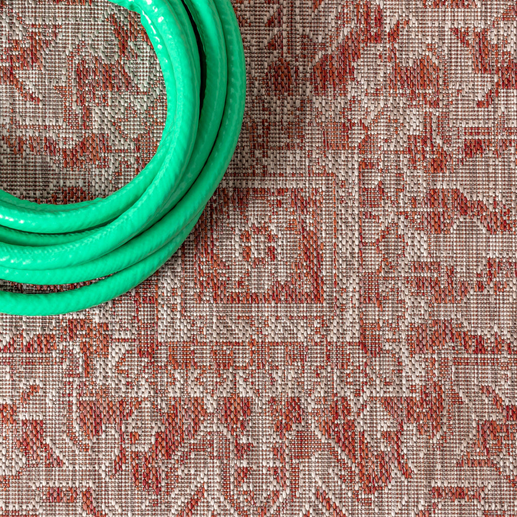 Tapis d'intérieur/extérieur JONATHAN Y Charleston Medallion