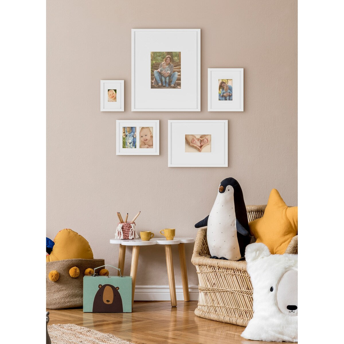 Kate and Laurel Gallery Wall Matted Picture Frame Set