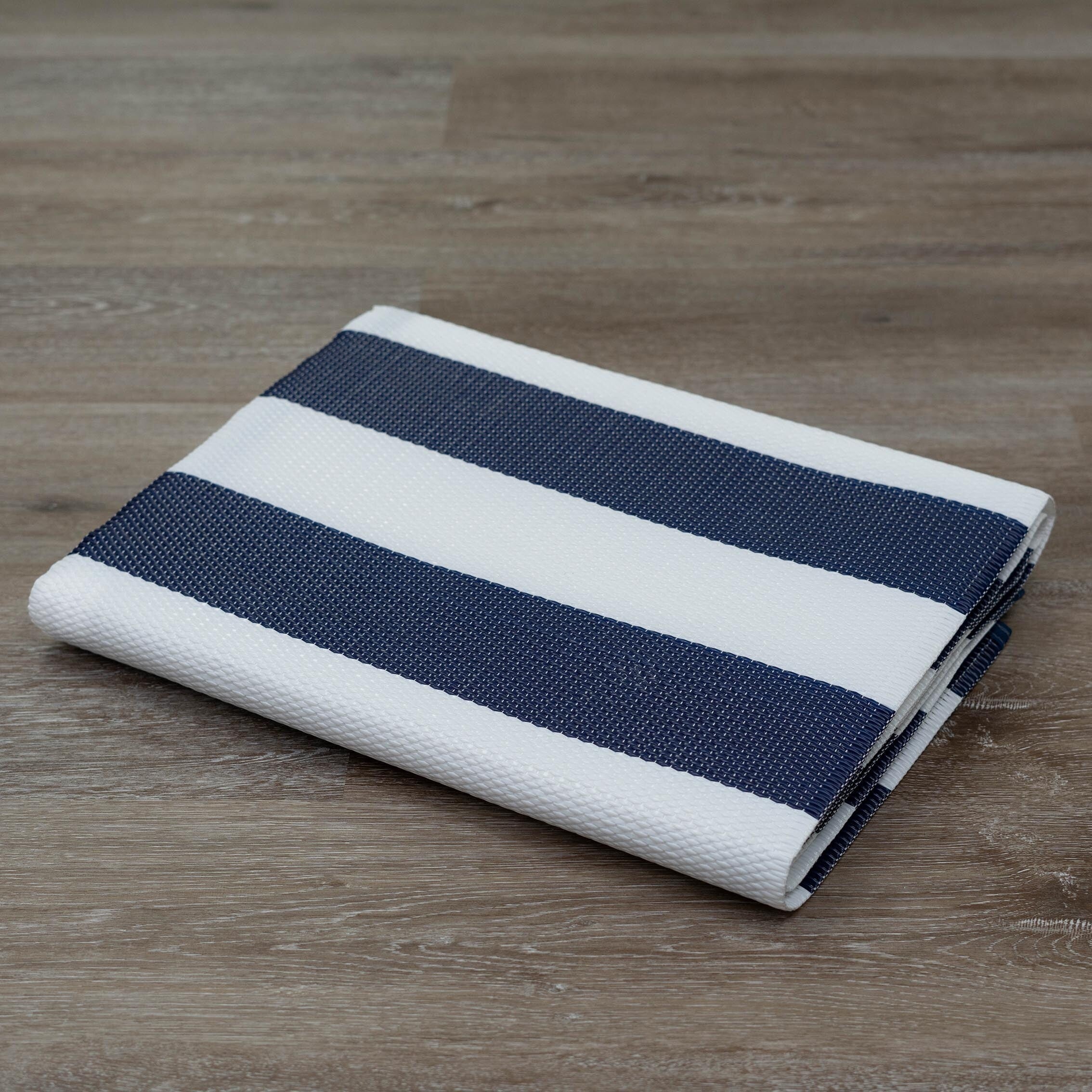 Tapis d'intérieur/extérieur à rayures de plage Lalune