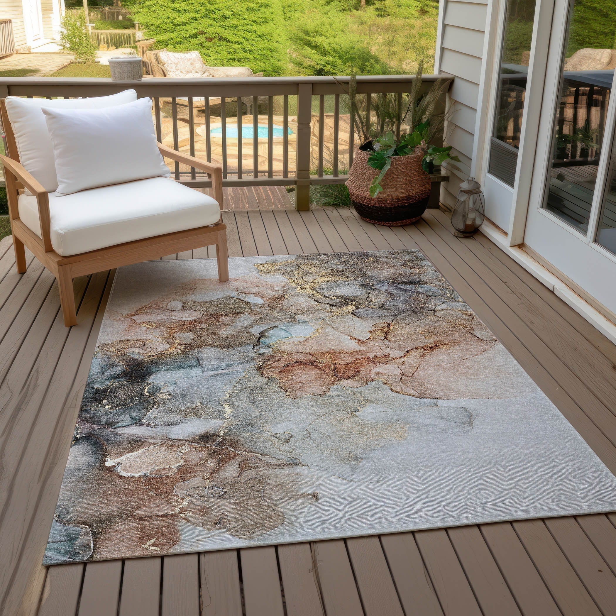 Machine Washable Indoor/ Outdoor Abstract Chantille Rug