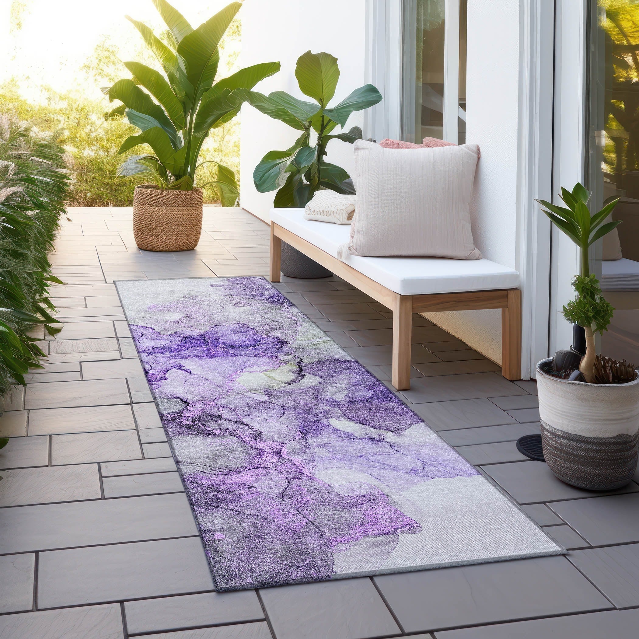 Machine Washable Indoor/ Outdoor Abstract Chantille Rug
