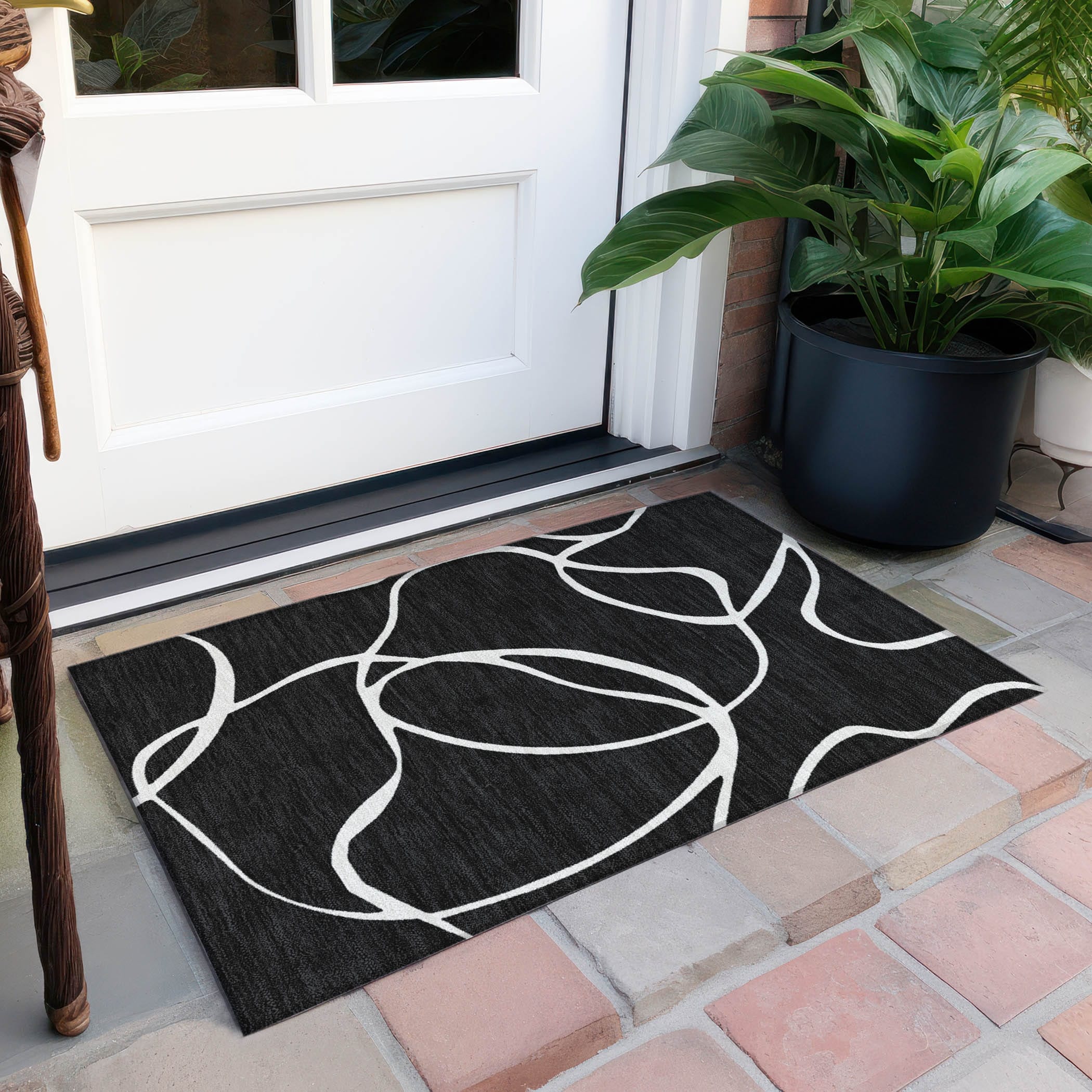 Machine Washable Indoor/ Outdoor Abstract Modern Chantille Rug