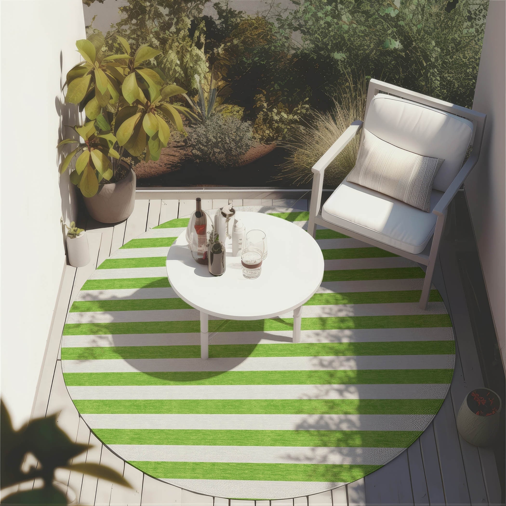 Machine Washable Indoor/ Outdoor Cabana Stripe Chantille Rug