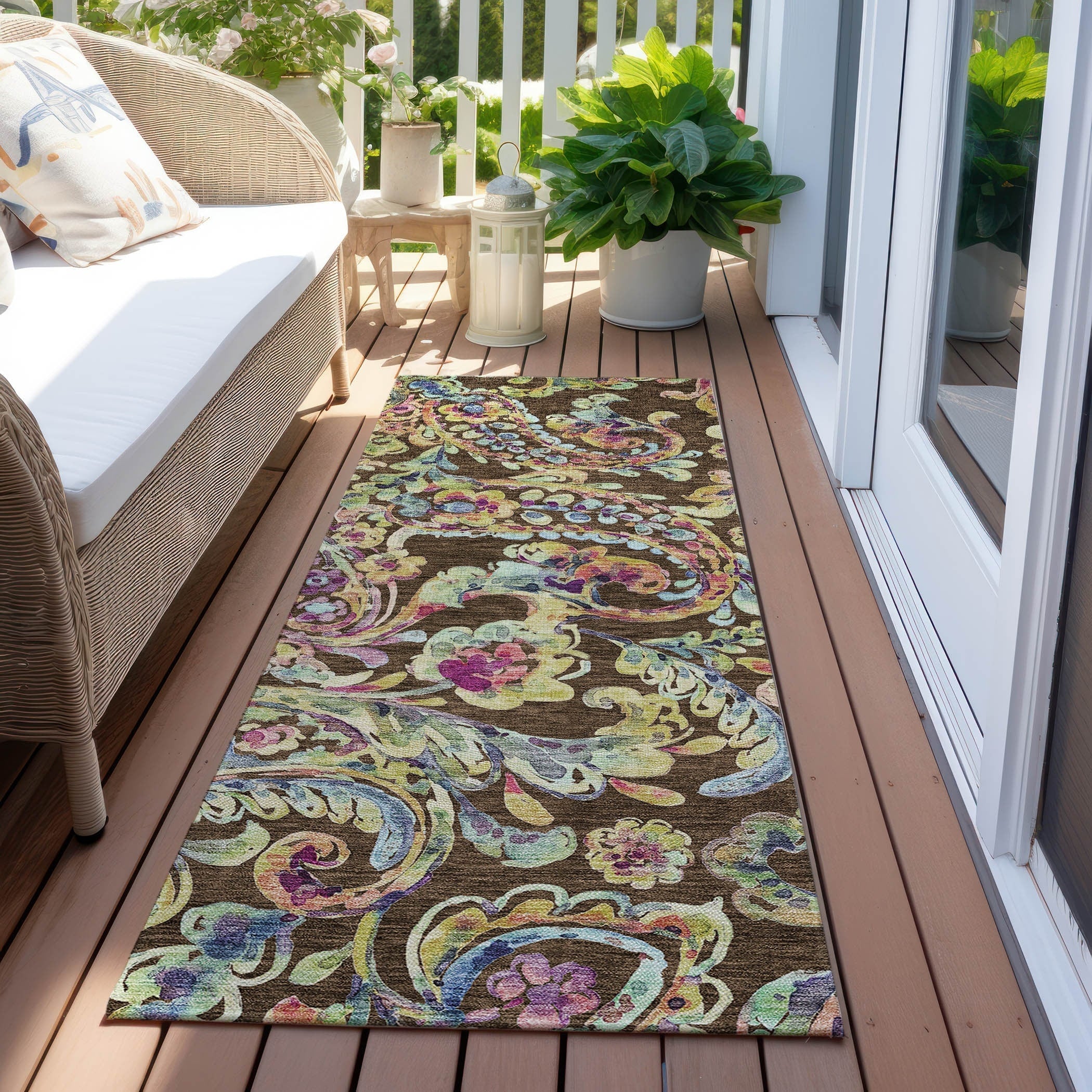 Machine Washable Indoor/ Outdoor Chantille Traditional Scroll Rug
