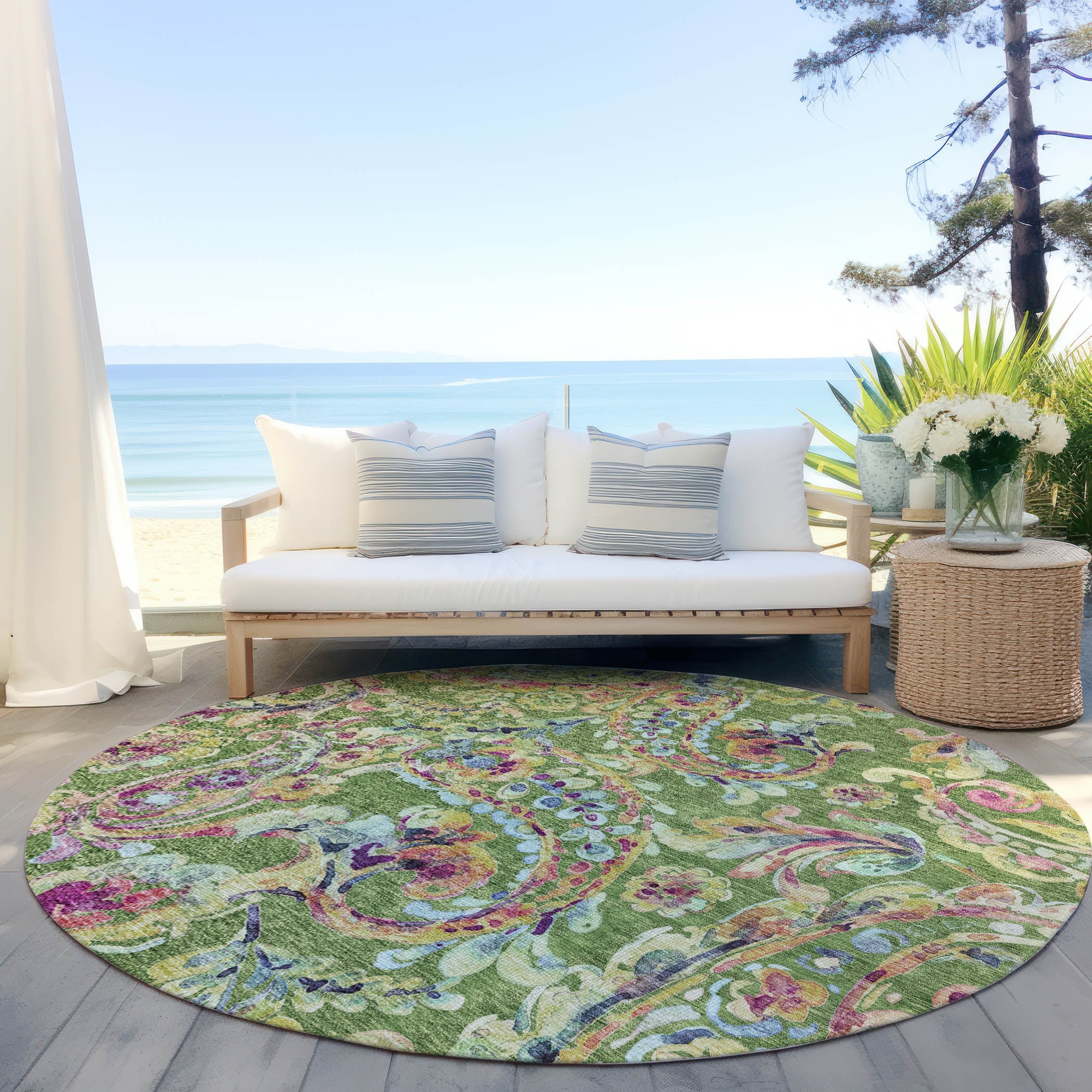 Machine Washable Indoor/ Outdoor Chantille Traditional Scroll Rug