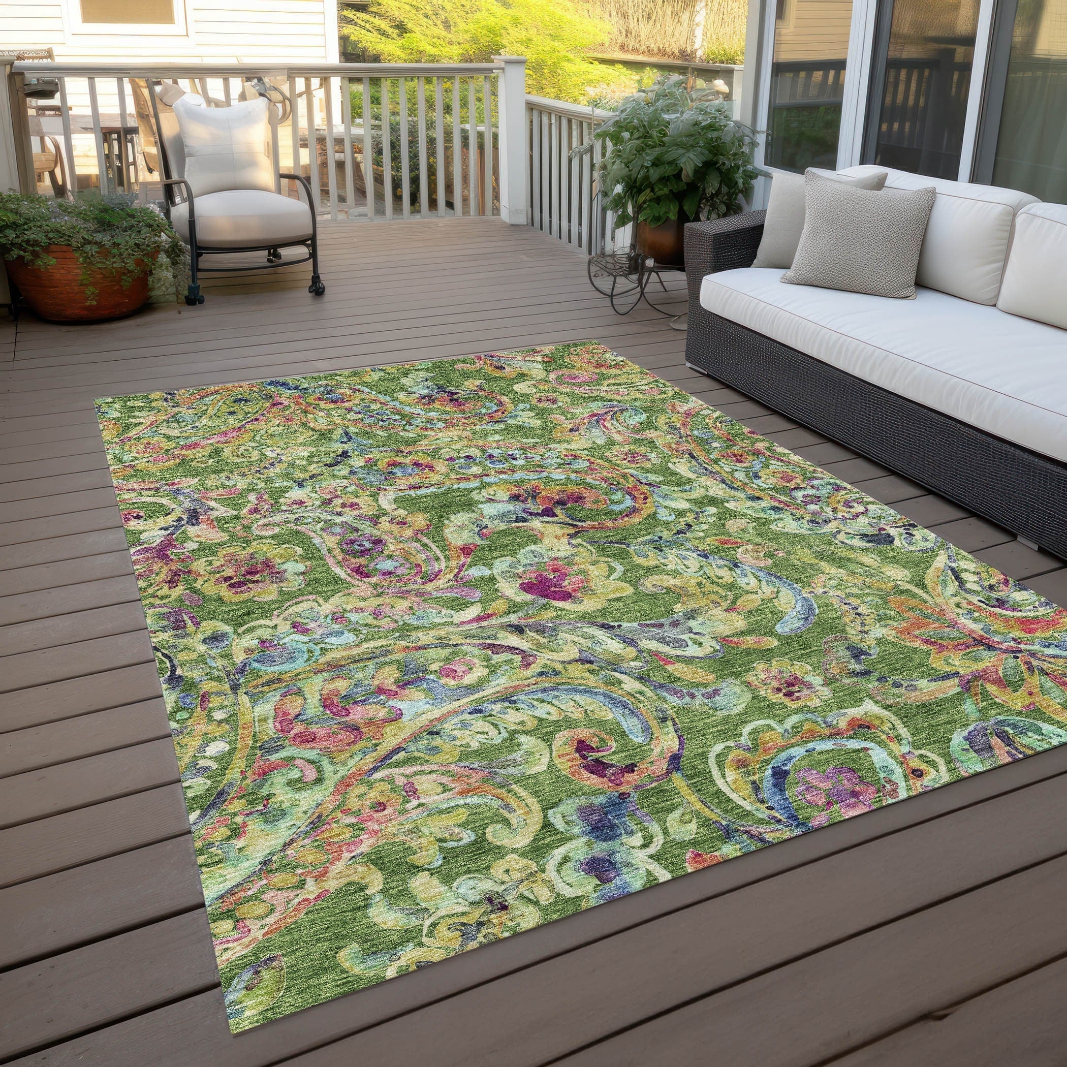 Machine Washable Indoor/ Outdoor Chantille Traditional Scroll Rug