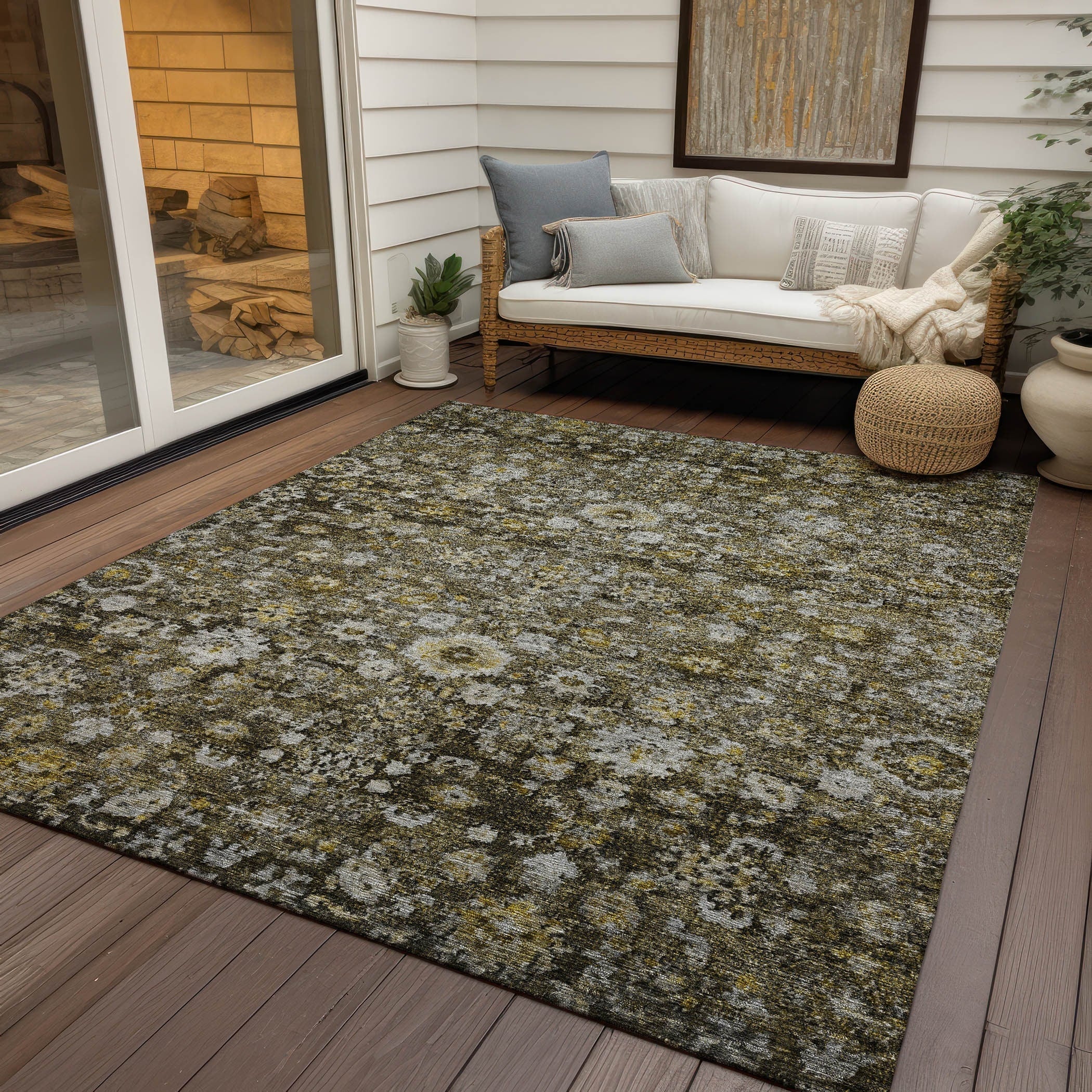 Machine Washable Indoor/ Outdoor Chantille Traditional Vintage Floral Rug