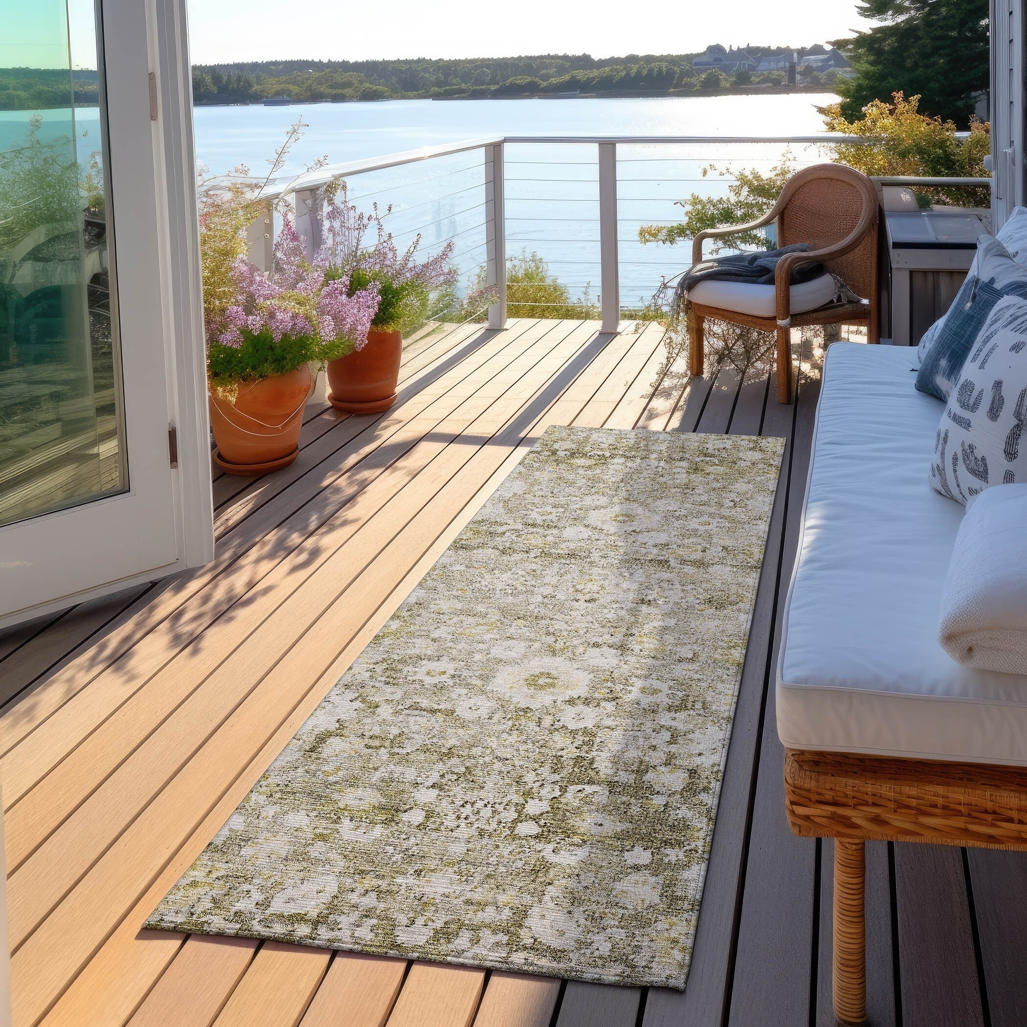 Machine Washable Indoor/ Outdoor Chantille Traditional Vintage Floral Rug