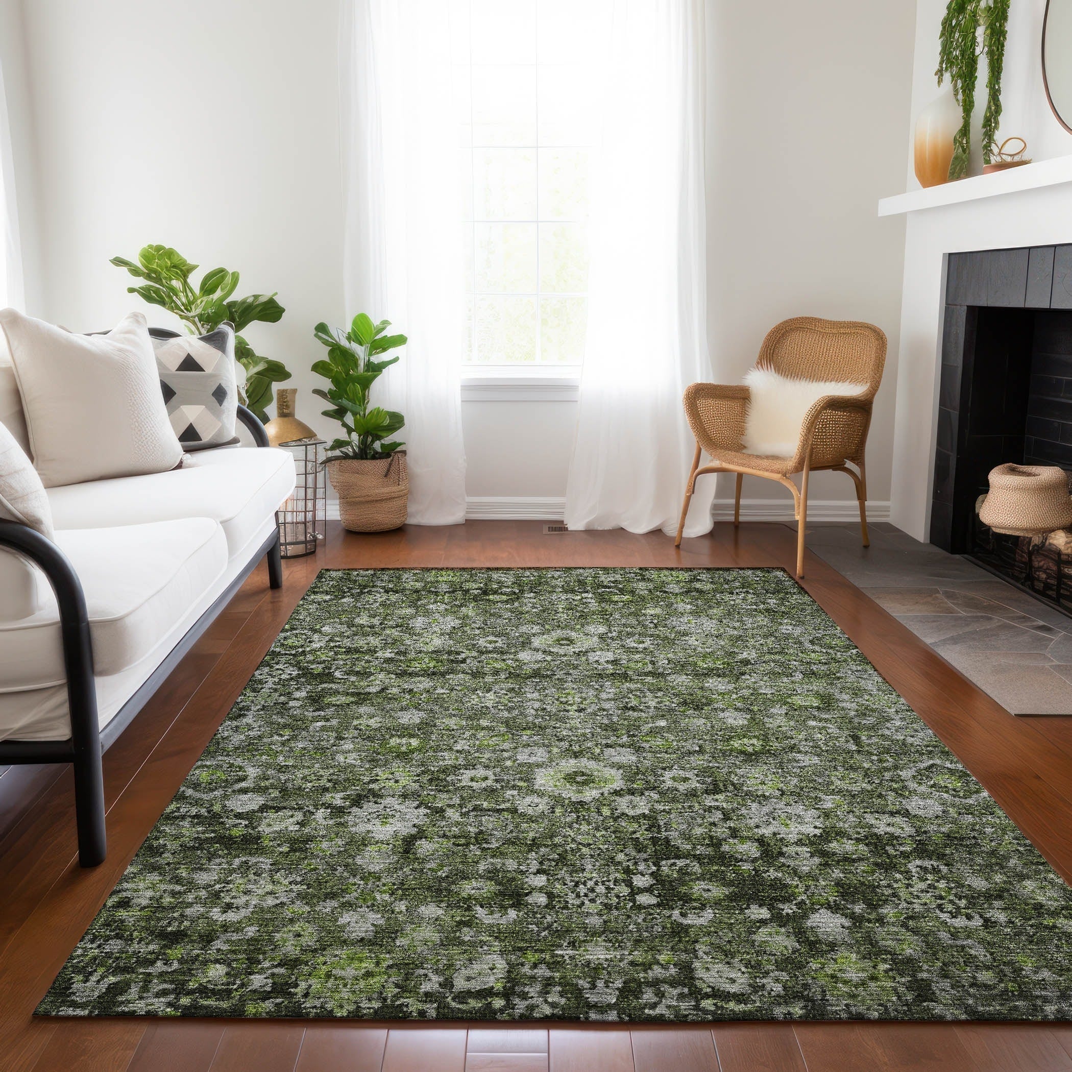 Machine Washable Indoor/ Outdoor Chantille Traditional Vintage Floral Rug