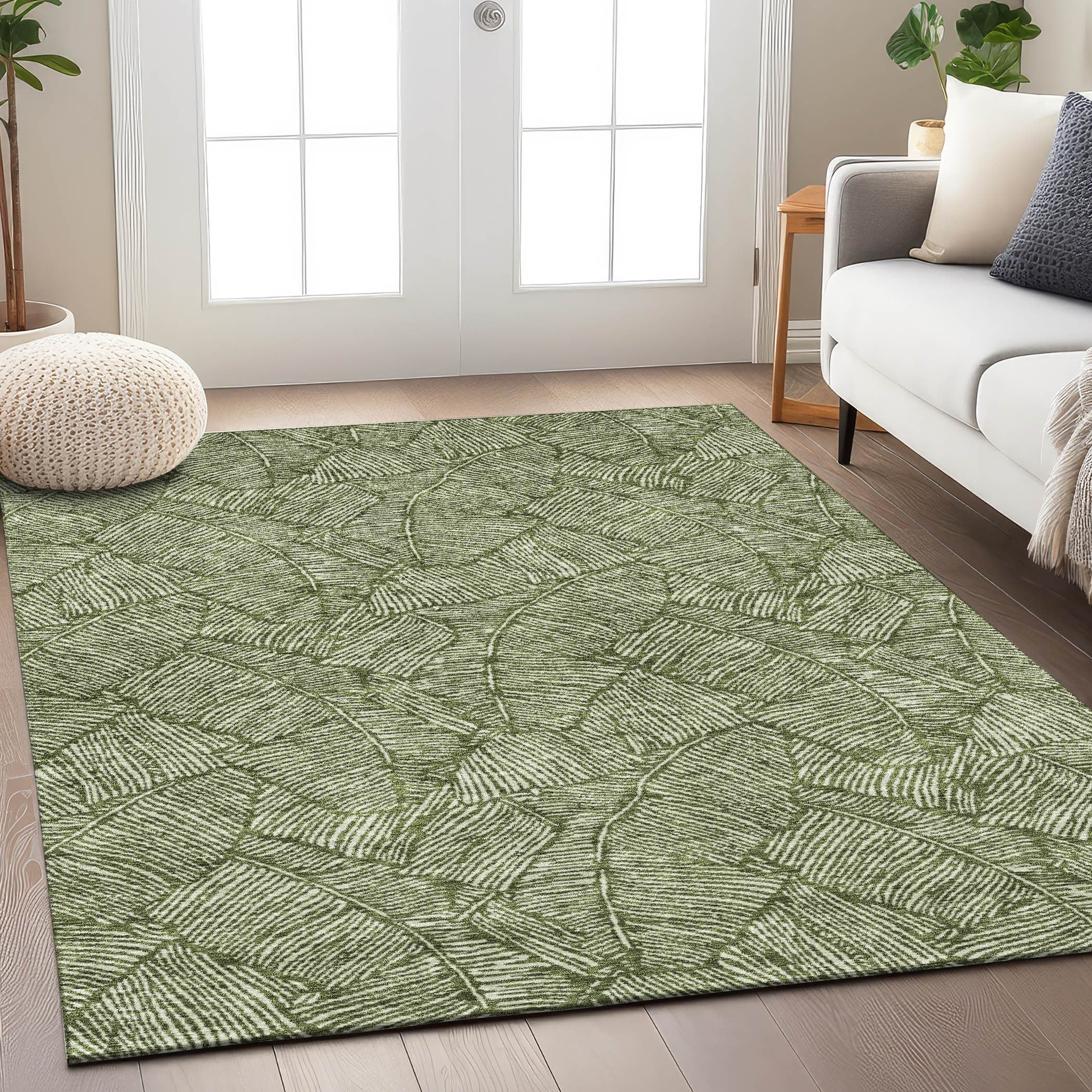 Machine Washable Indoor/ Outdoor Chantille Tropical Palm Rug