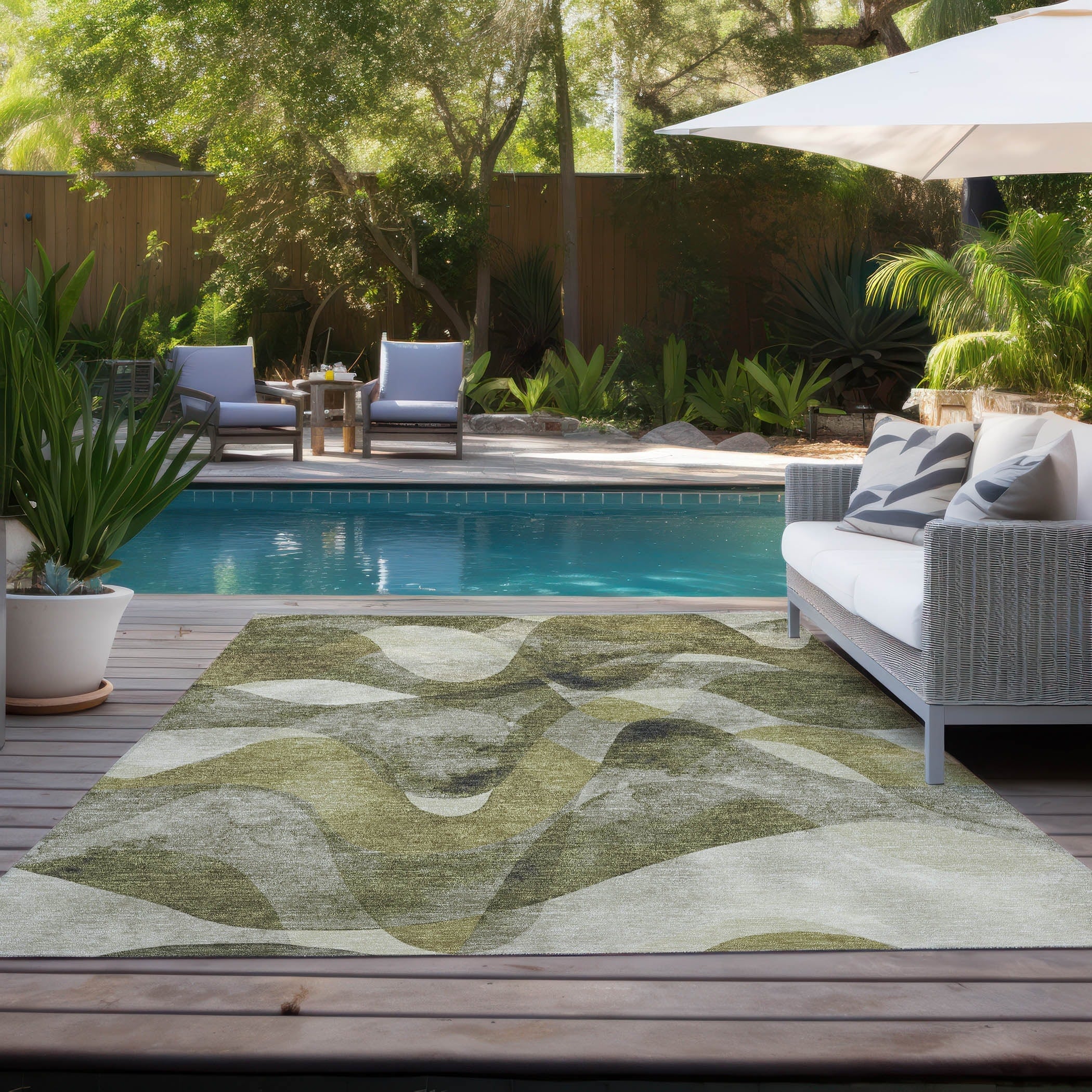 Machine Washable Indoor/ Outdoor Modern Chantille Rug