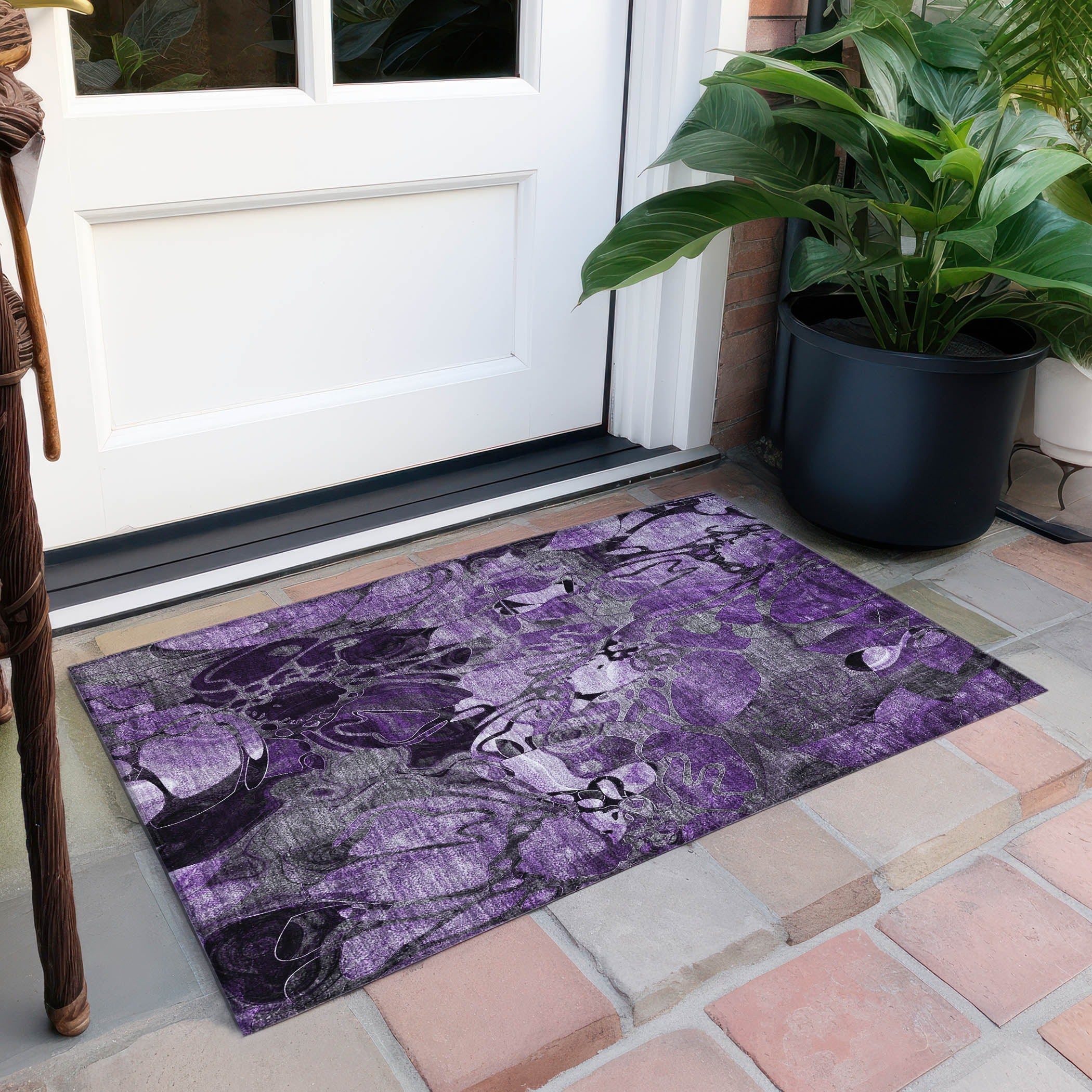 Machine Washable Indoor/ Outdoor Modern Floral Chantille Rug