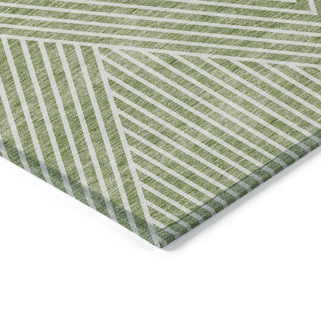 Machine Washable Indoor/ Outdoor Modern Geo Chantille Rug
