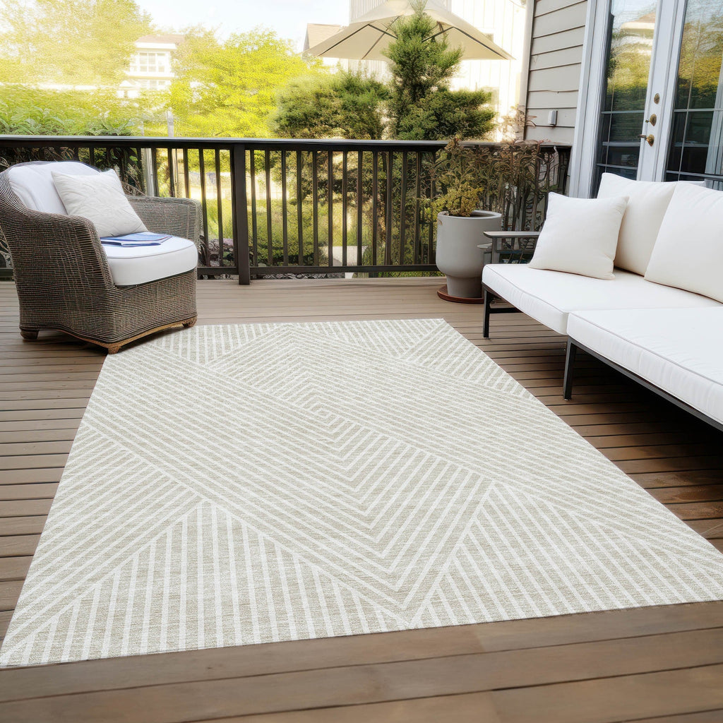 Machine Washable Indoor/ Outdoor Modern Geo Chantille Rug