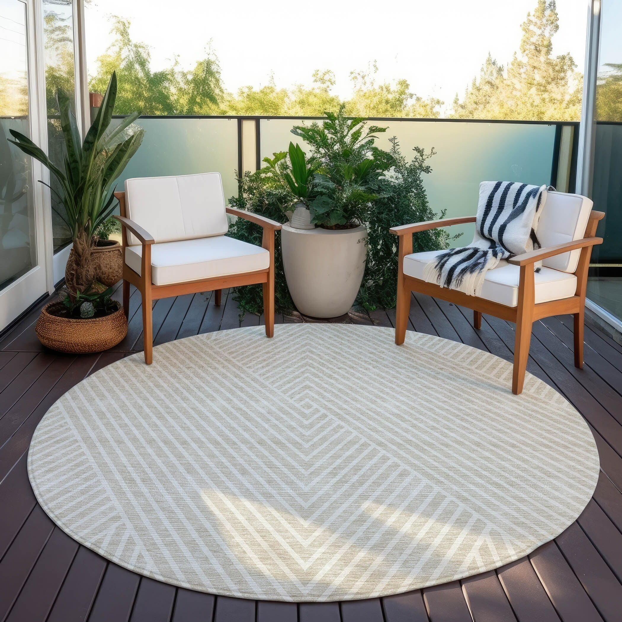 Machine Washable Indoor/ Outdoor Modern Geo Chantille Rug