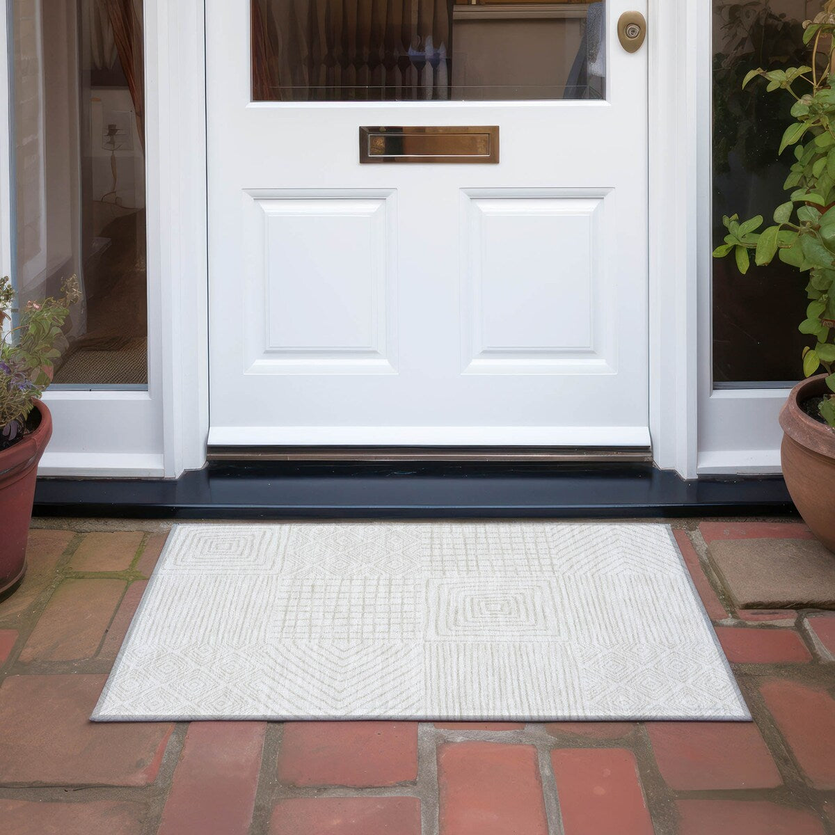 Machine Washable Indoor/ Outdoor Modern Mosaic Chantille Rug