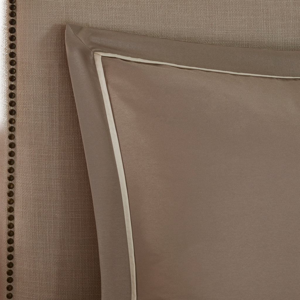 Madison Park Essentials Loretta 24 pièces dans un sac avec panneaux de fenêtre et ensemble de draps