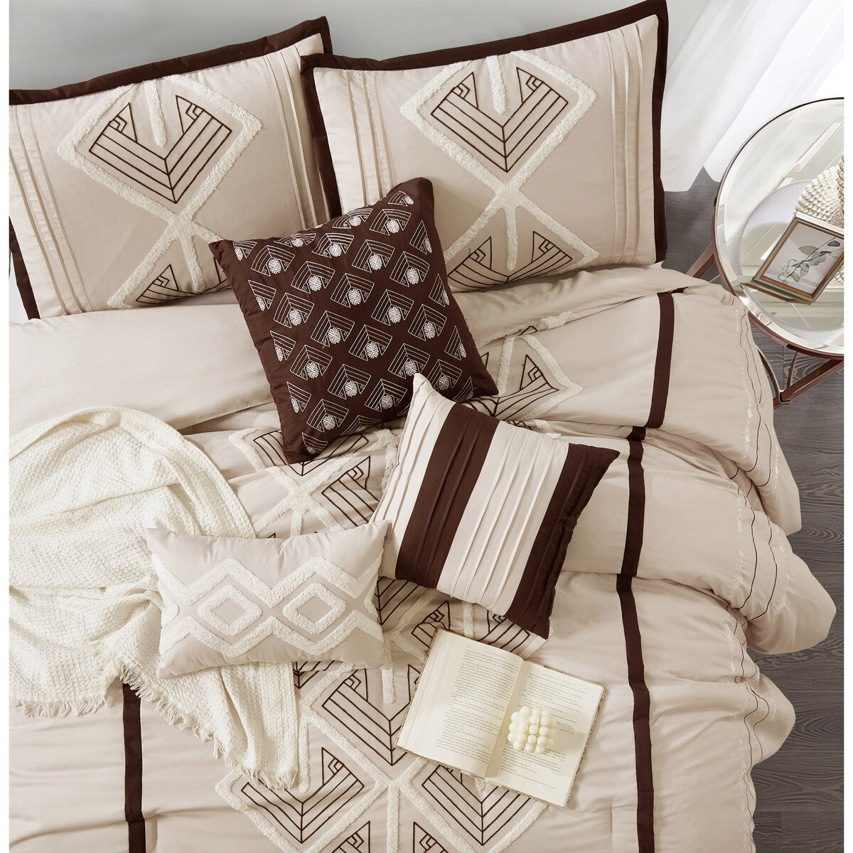 Nanshing Corina 7 Piece Terry Embroidery Comforter Set