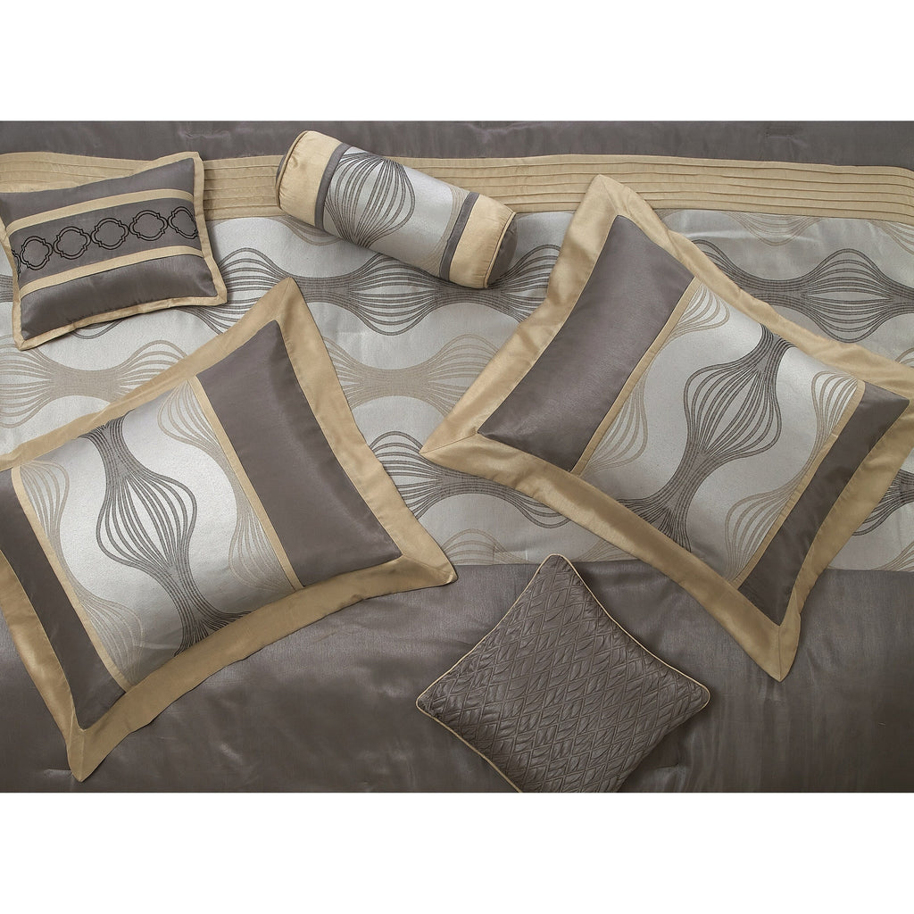 Nanshing Daniella 7-Piece Modern Geometric Comforter Set