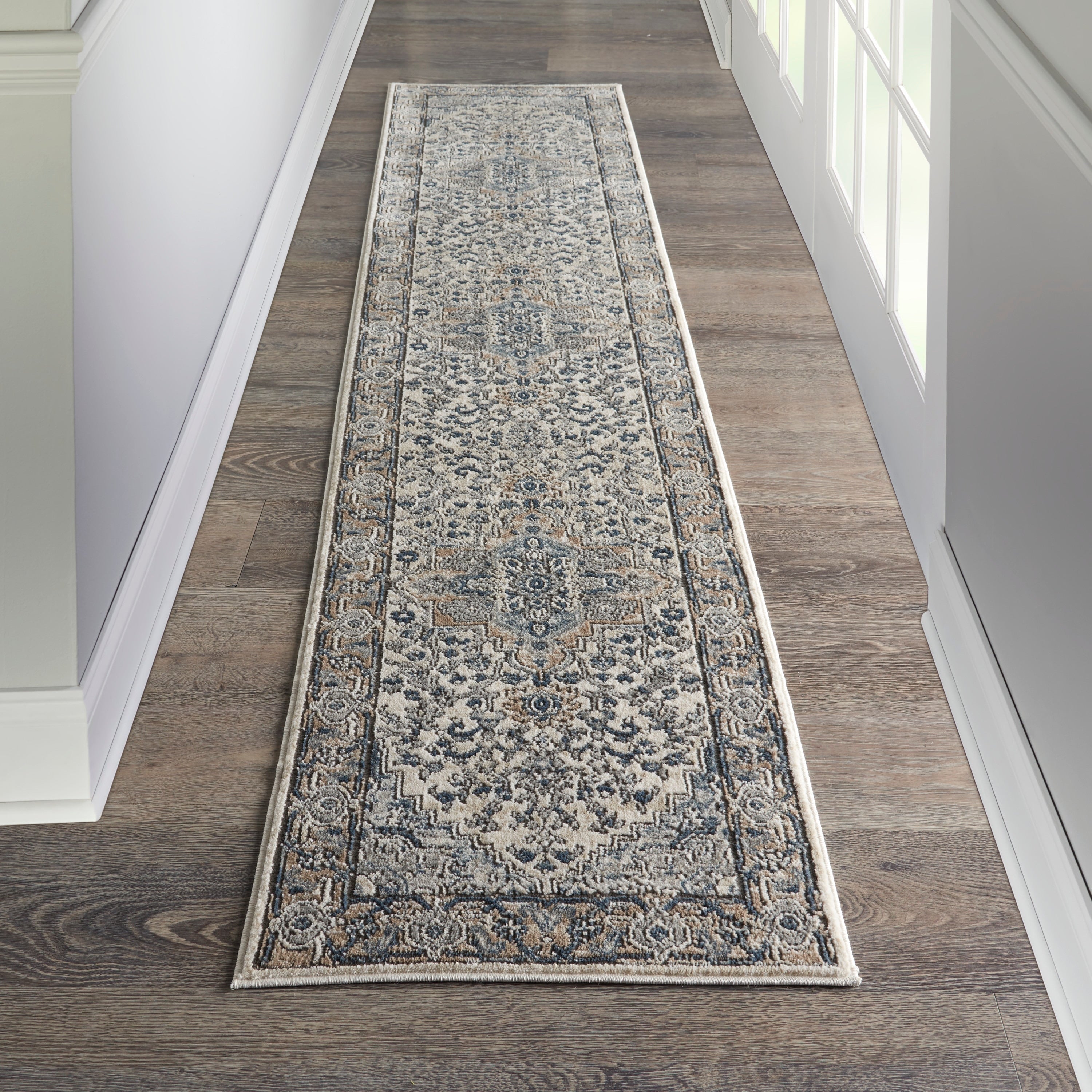 Tapis Nourison Concerto Classic Persian Medallion.