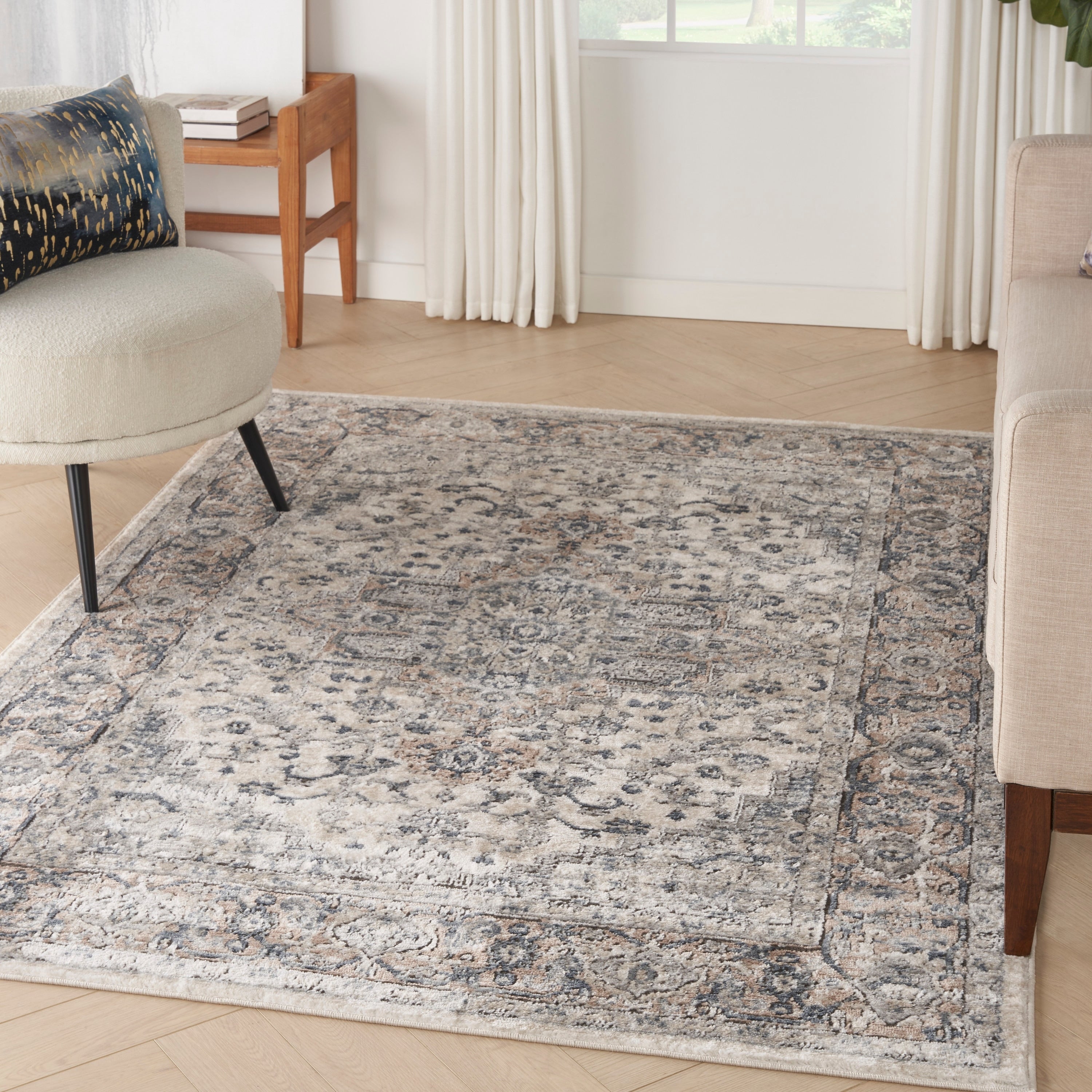 Tapis Nourison Concerto Classic Persian Medallion.