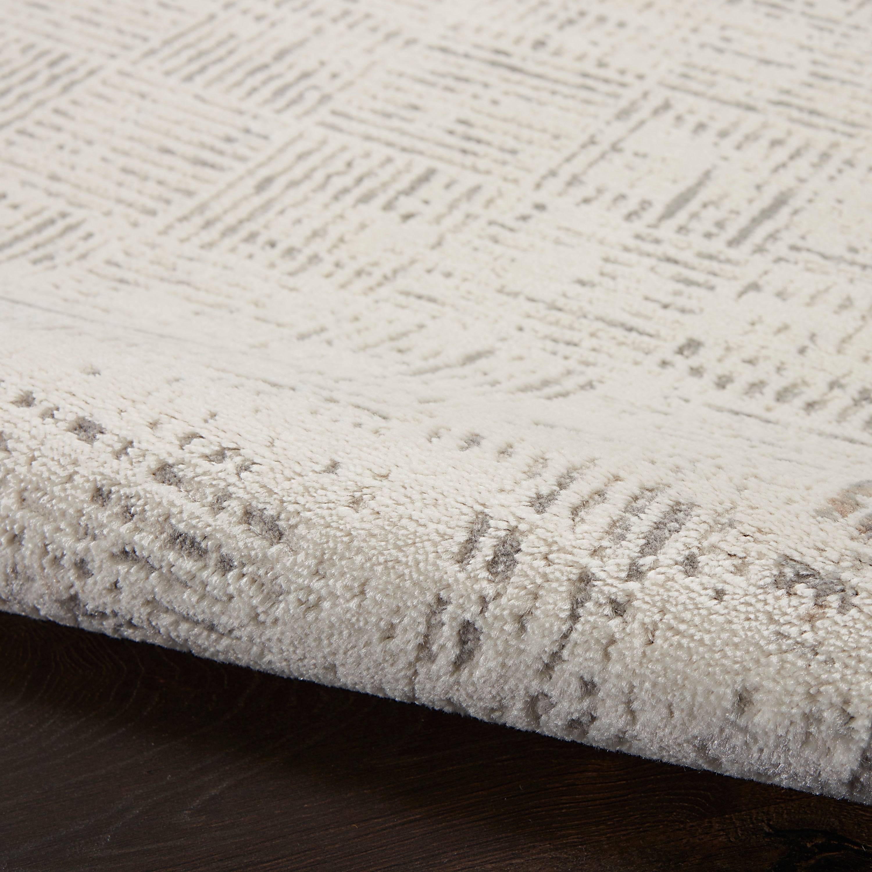 Tapis d'intérieur Nourison Emily gris ivoire à motifs abstraits