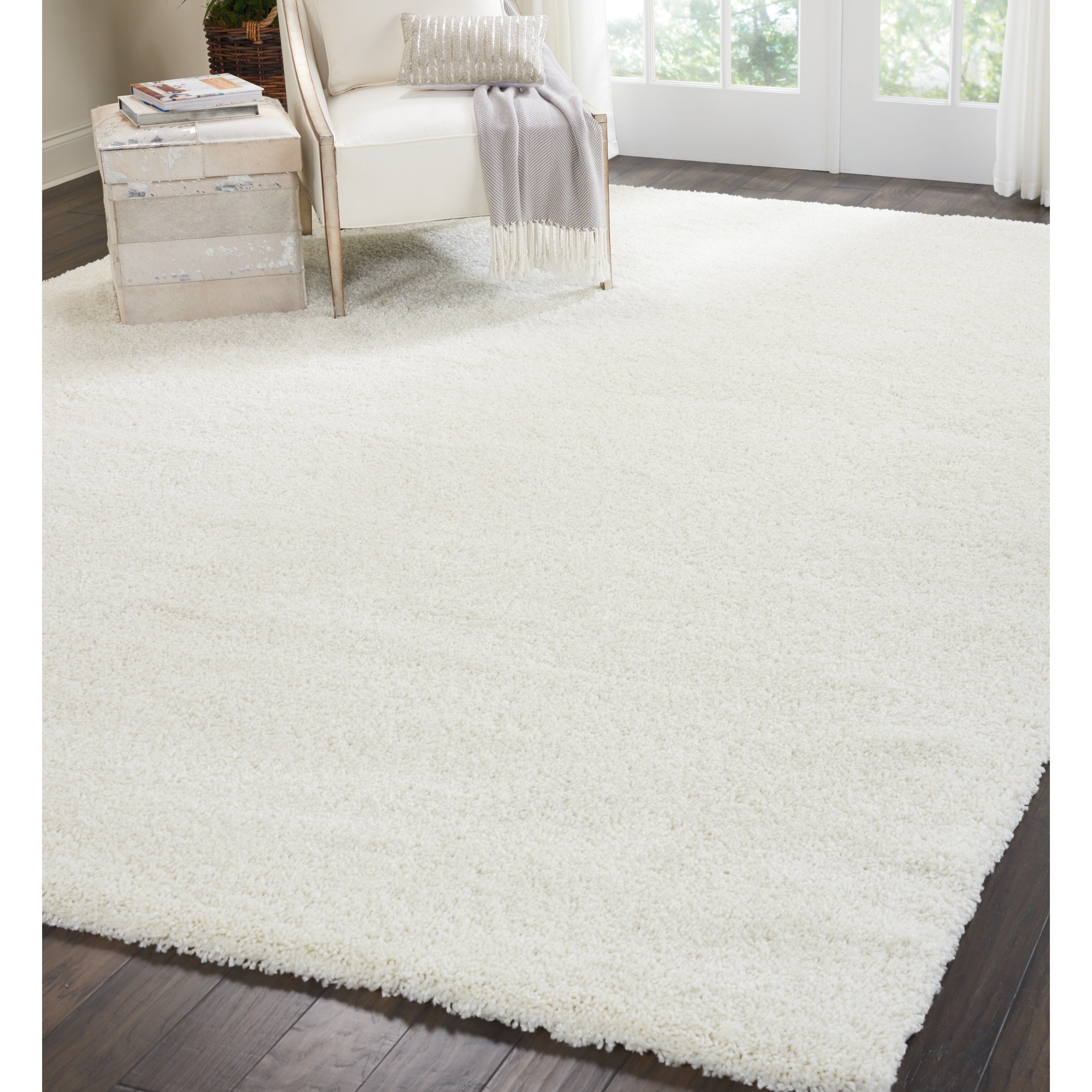 Tapis Nourison Malibu Shag moderne en peluche unie