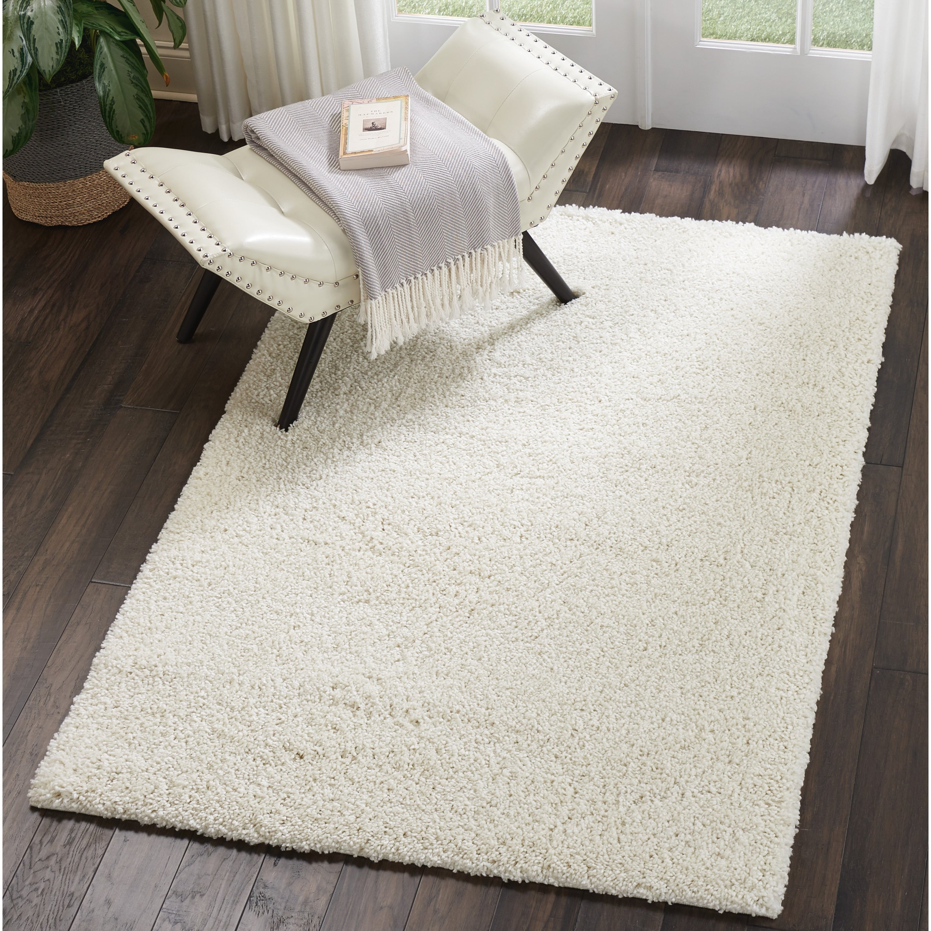 Tapis Nourison Malibu Shag moderne en peluche unie