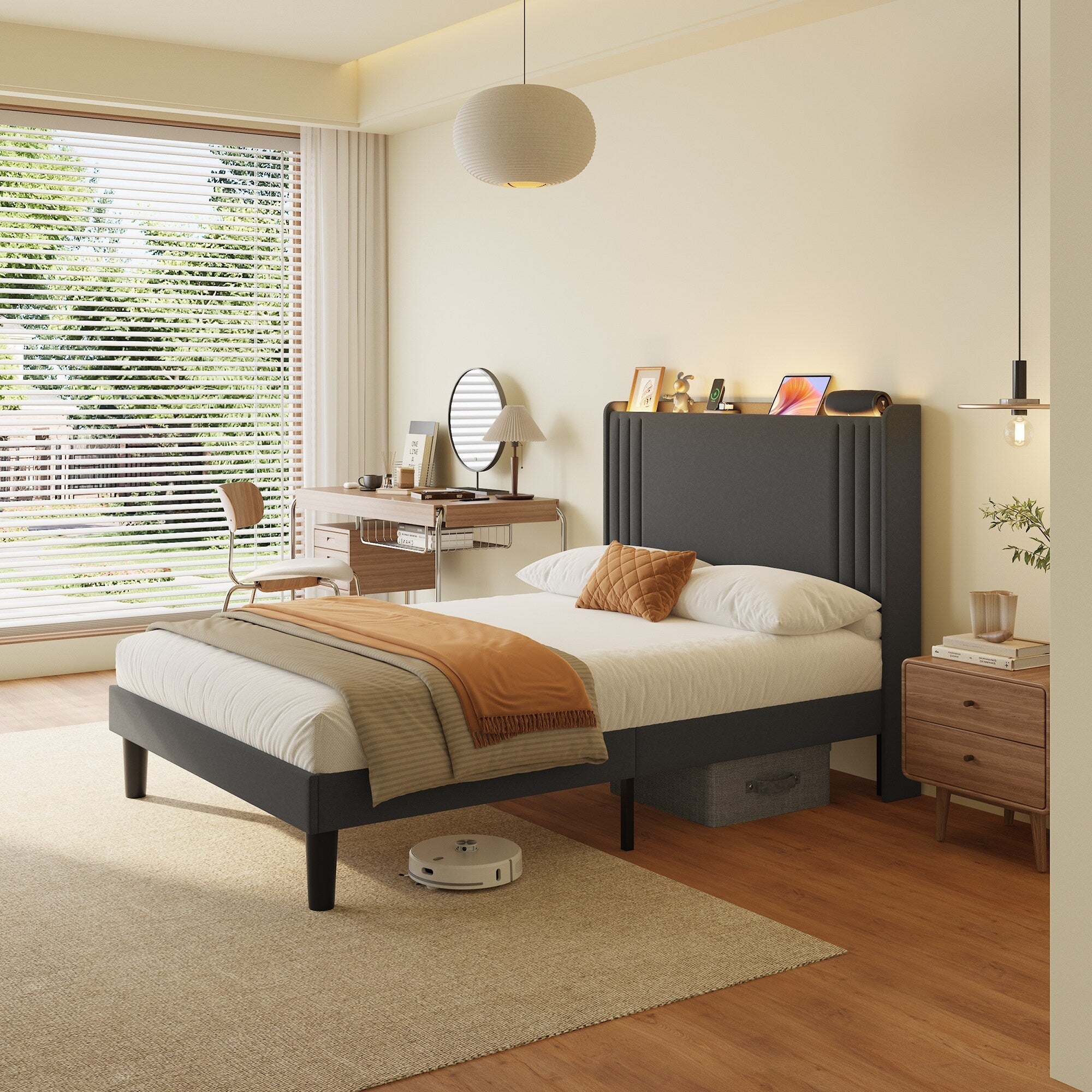 Lit Queen/Full rembourré à canaux verticaux avec tête de lit à oreilles