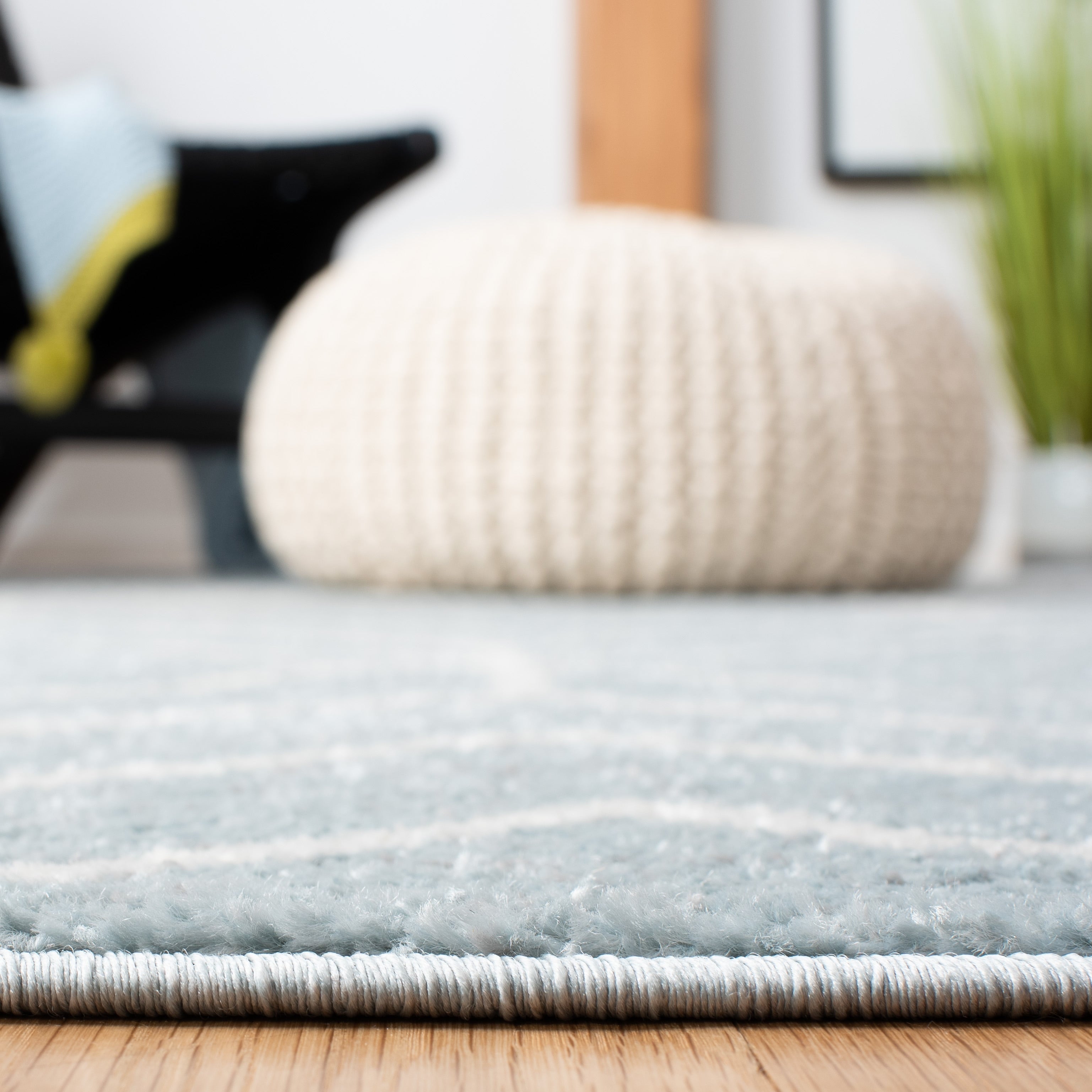 Tapis géométrique moderne SAFAVIEH Adirondack Juvelina