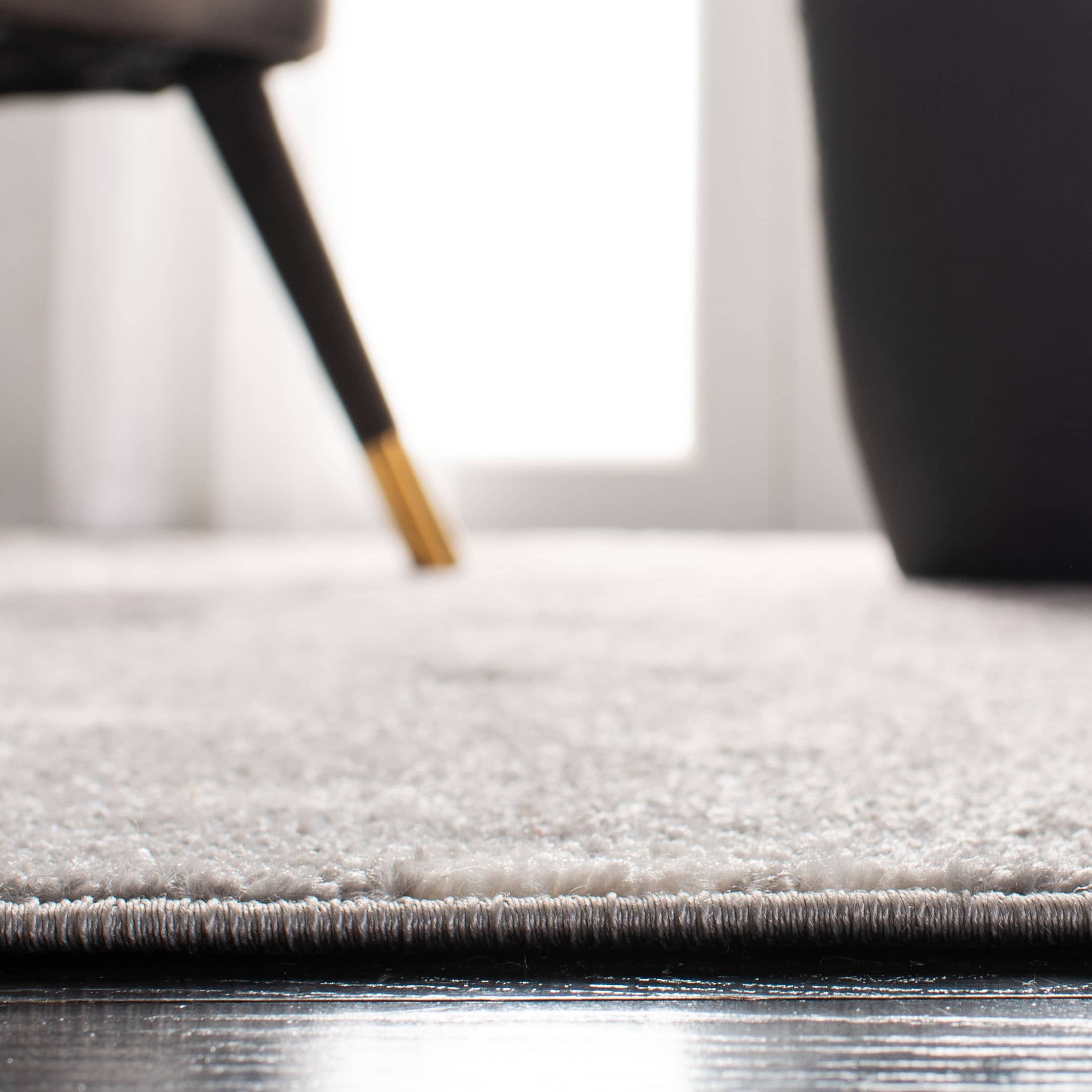 Tapis Adirondack Venelina vintage à motif floral SAFAVIEH