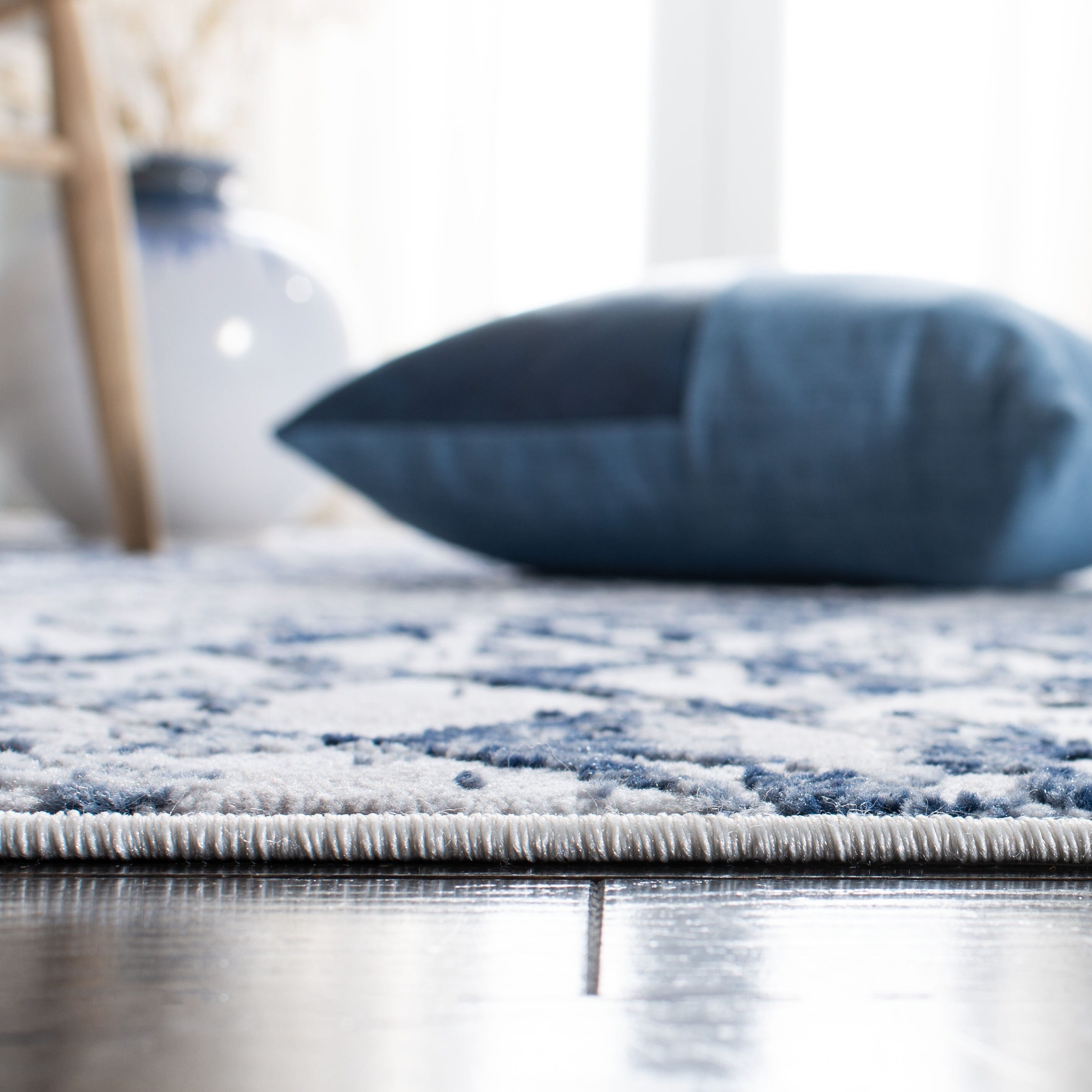 SAFAVIEH Amelia Selvete Tapis moderne en treillis vieilli