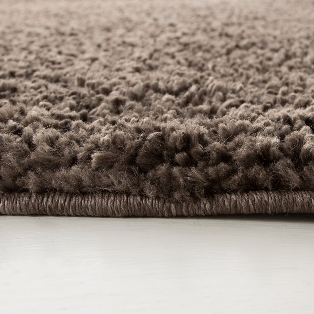 Tapis SAFAVIEH August Wilhelma Shag uni de 3 cm d'épaisseur