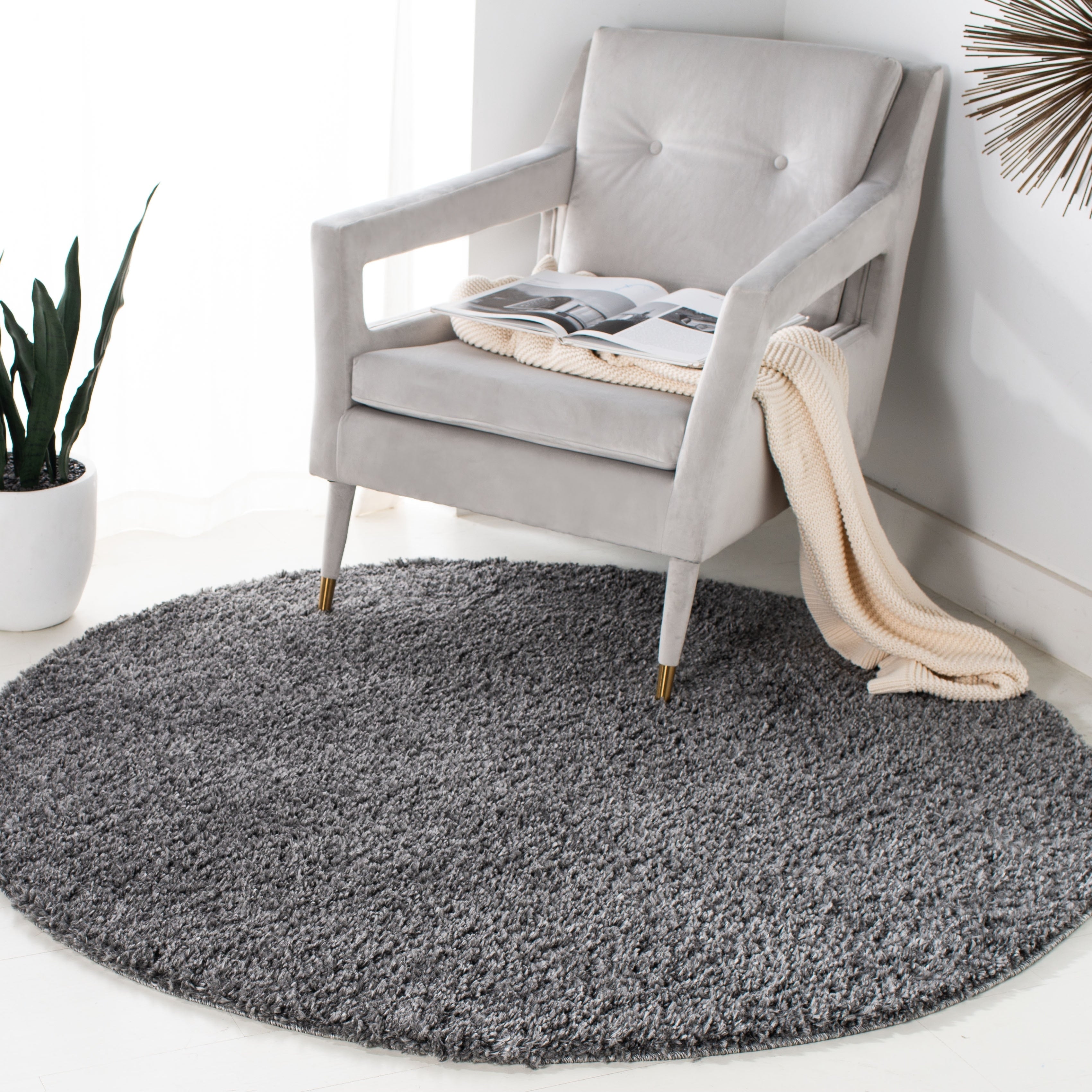 Tapis SAFAVIEH August Wilhelma Shag uni de 3 cm d'épaisseur